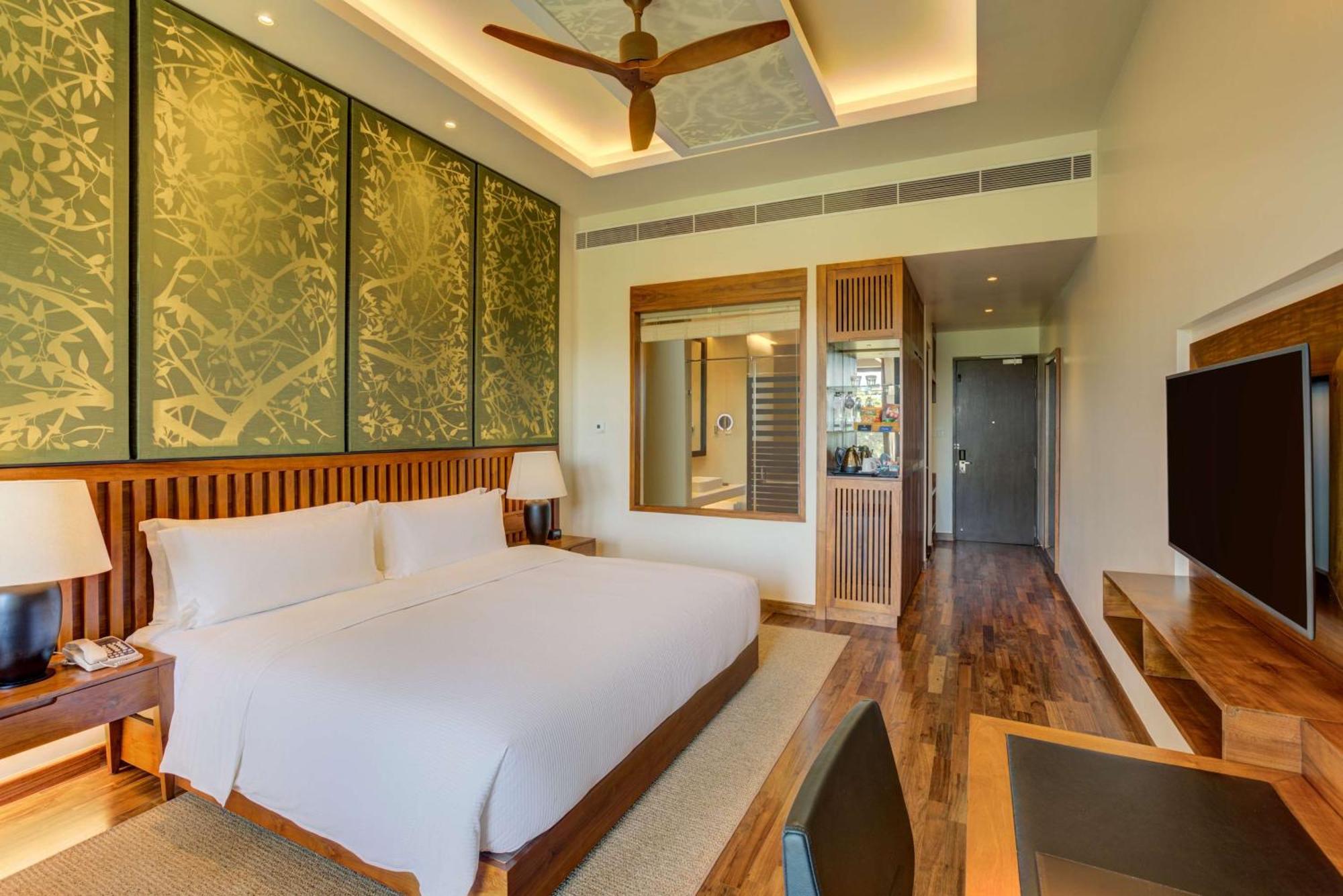 King Room - Mobility Accessible