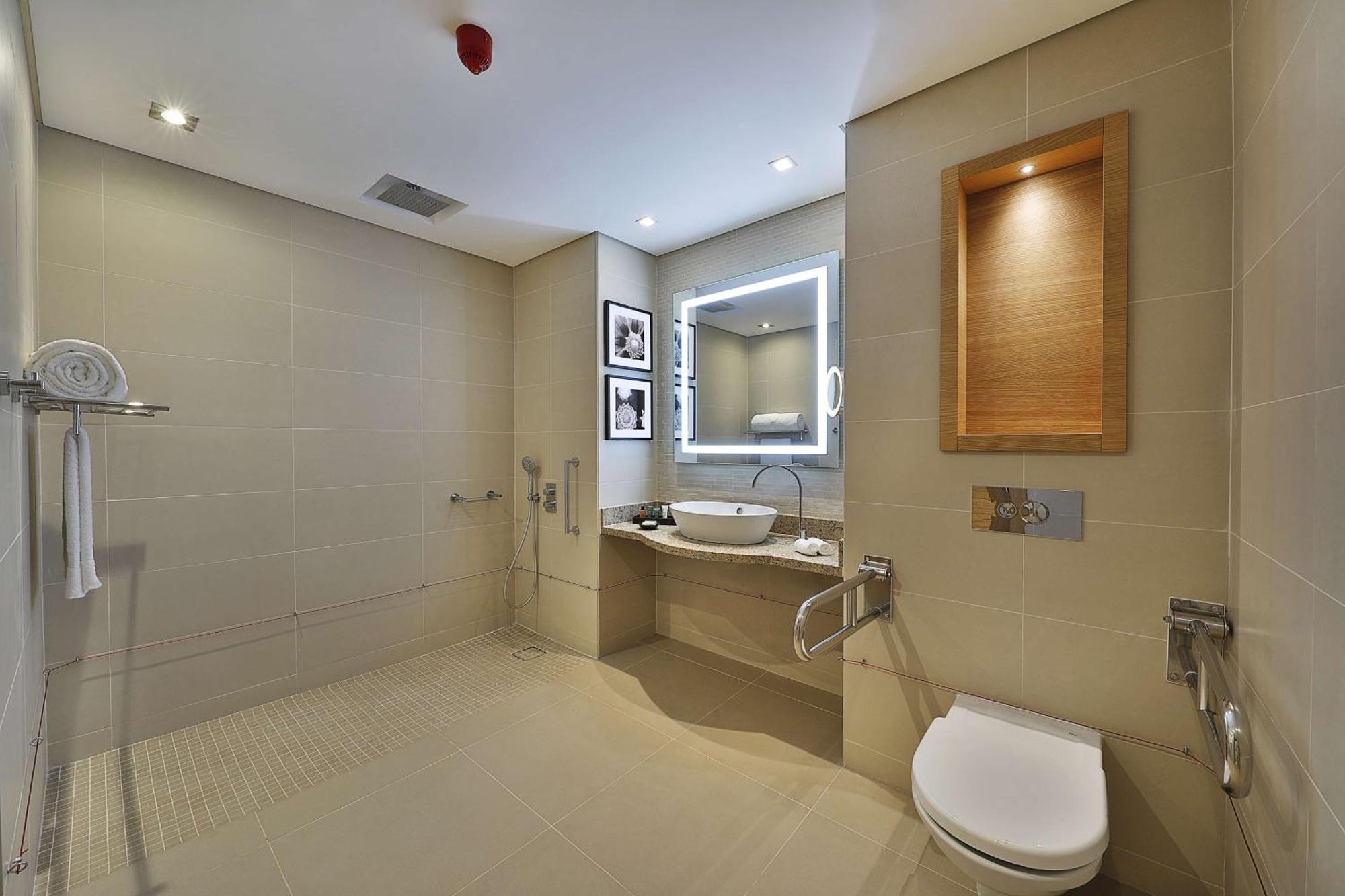 Quarto King - Acessível a Pessoas com Mobilidade Condicionada