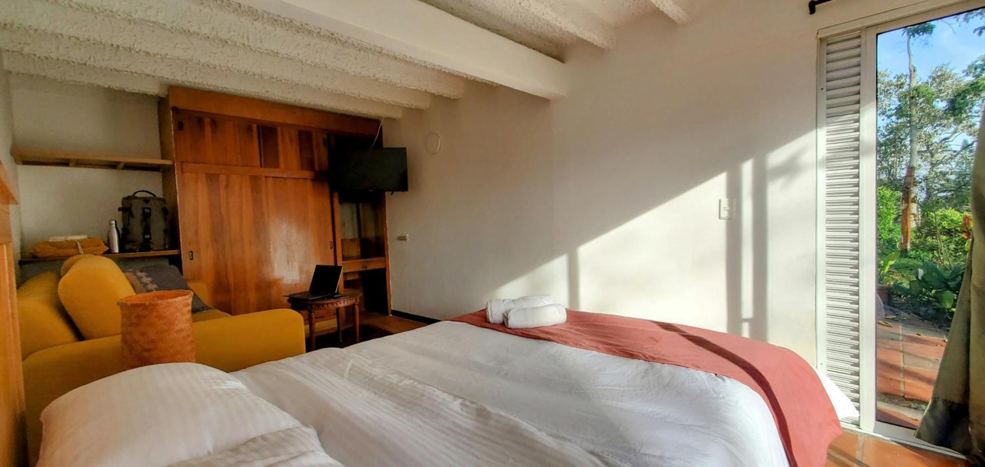 Deluxe Double Room,1549725820:JPEG