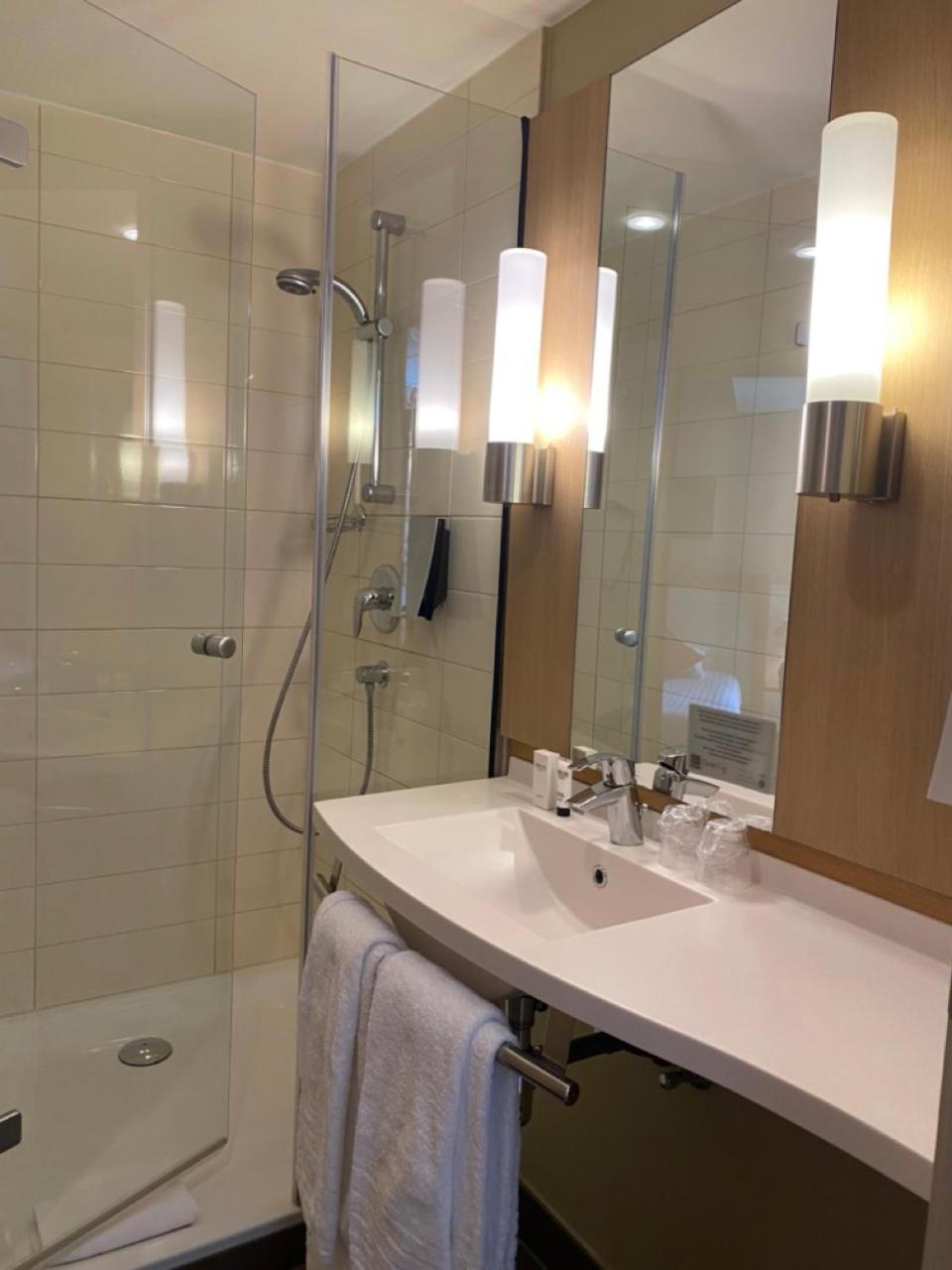 Standard Triple Room,1550021953:JPEG