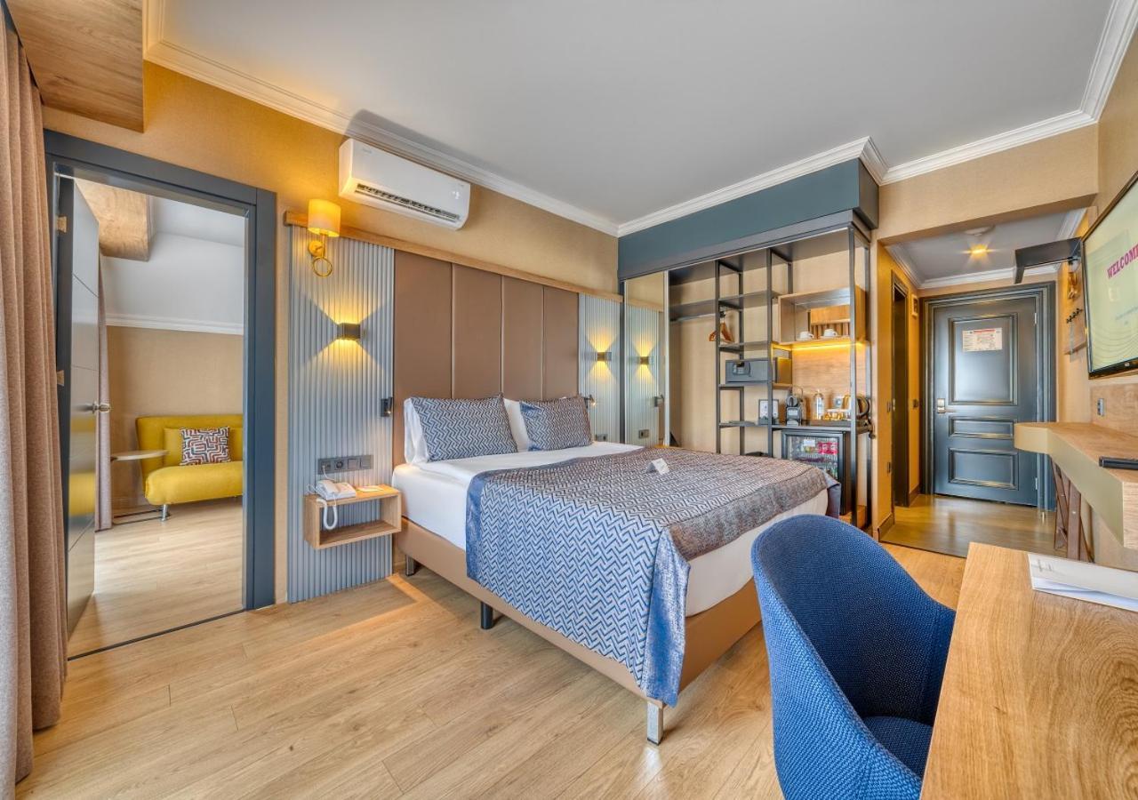11 Connection Room Sea View