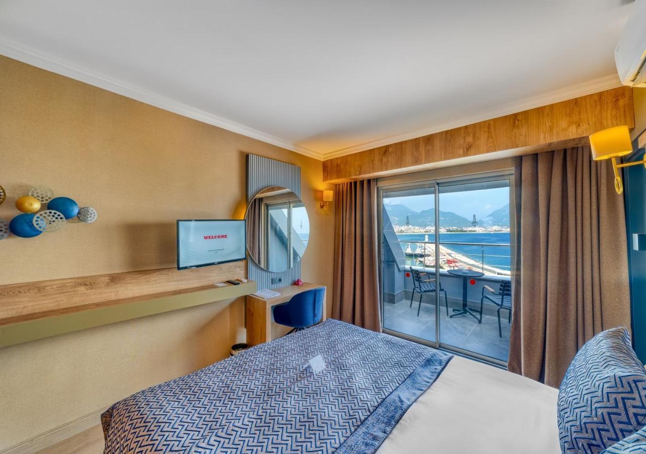 Deluxe Room Sea View