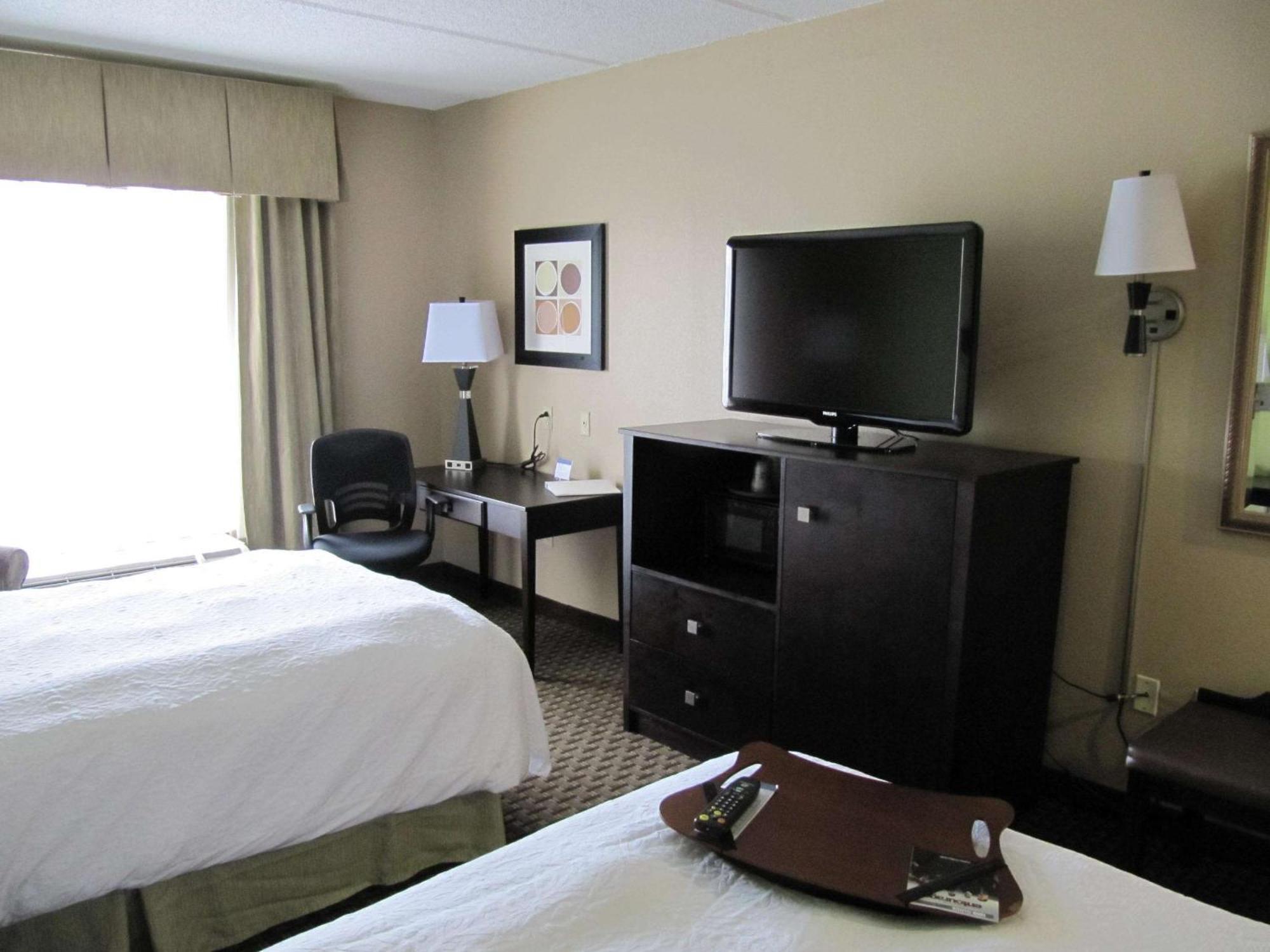 Room with Two Queen Beds - Non-Smoking