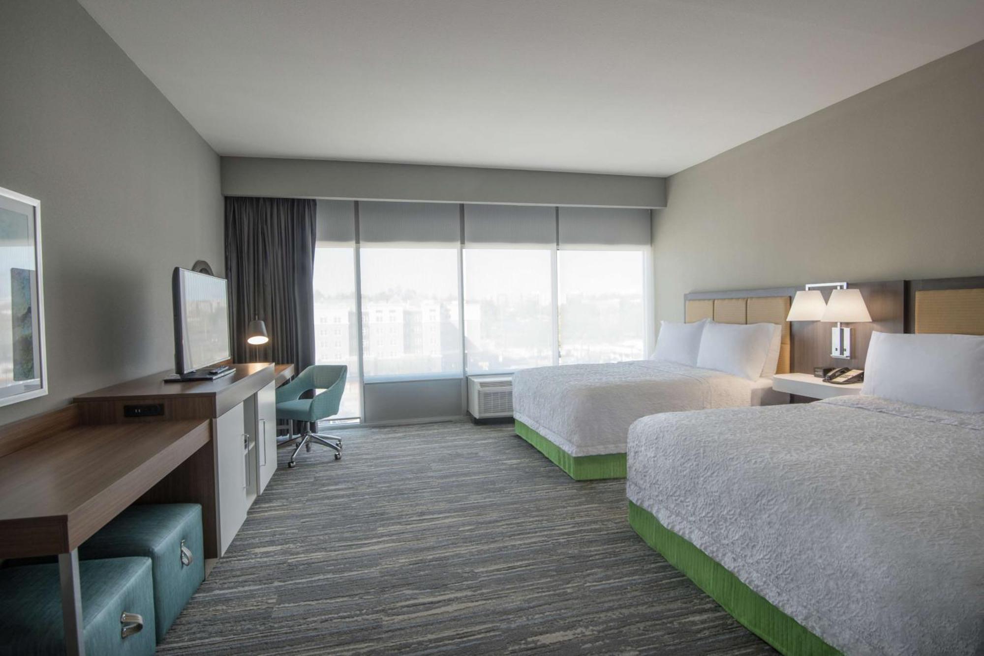 Queen Room with Two Queen Beds - Mobility Access/Non-Smoking