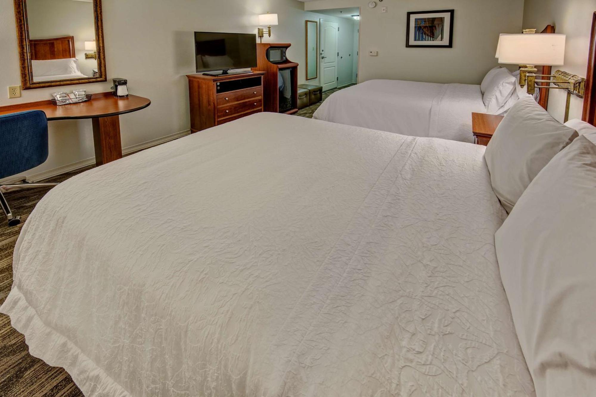 Room with Two Queen Beds - Non-Smoking