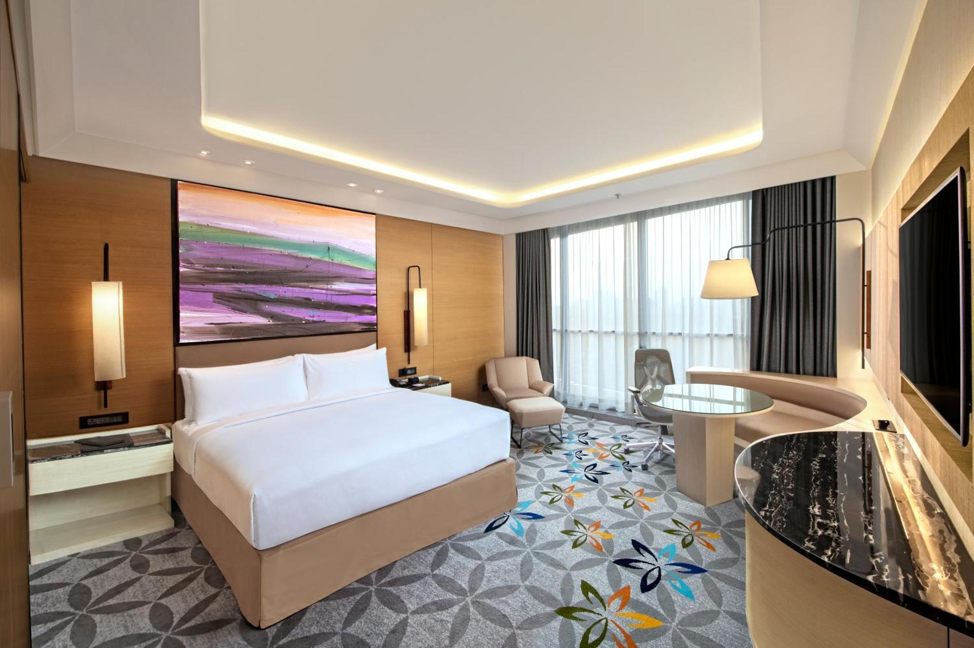 Deluxe King Room