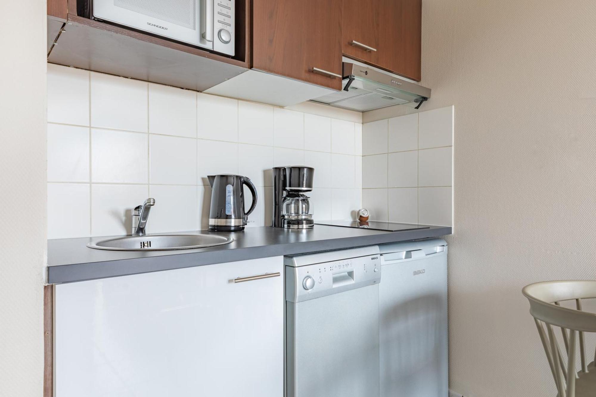 One-Bedroom Apartment,1552358473:JPEG