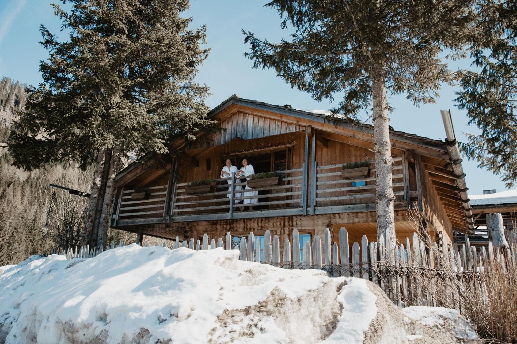 Three-Bedroom Chalet,1552763446:JPEG