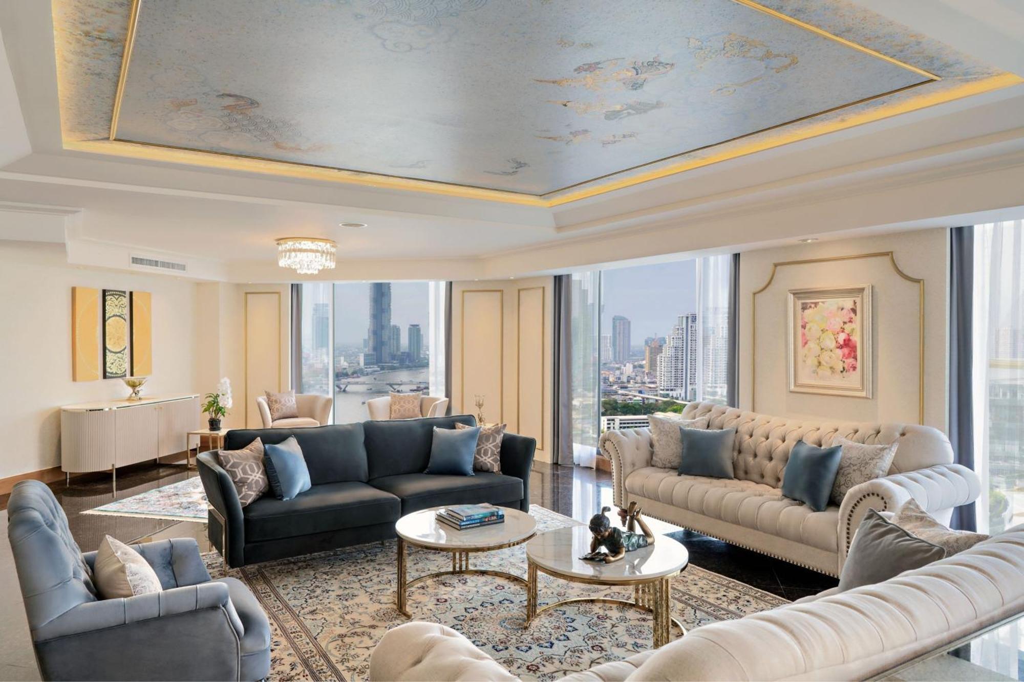 Two-Bedroom Preseidential Suite River View Club Lounge Access
