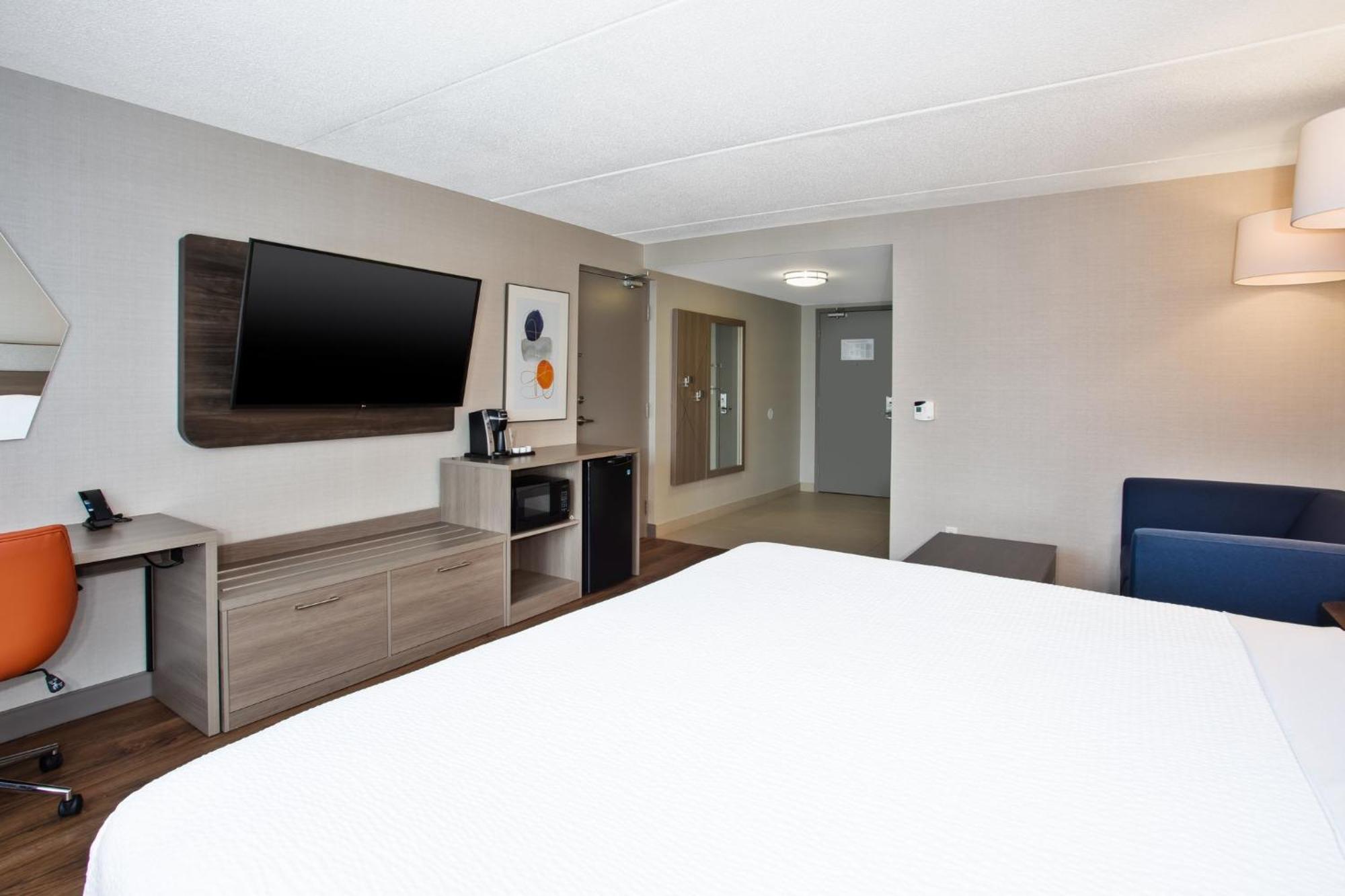 Standard King Room Roll Shower Mobility Accessible