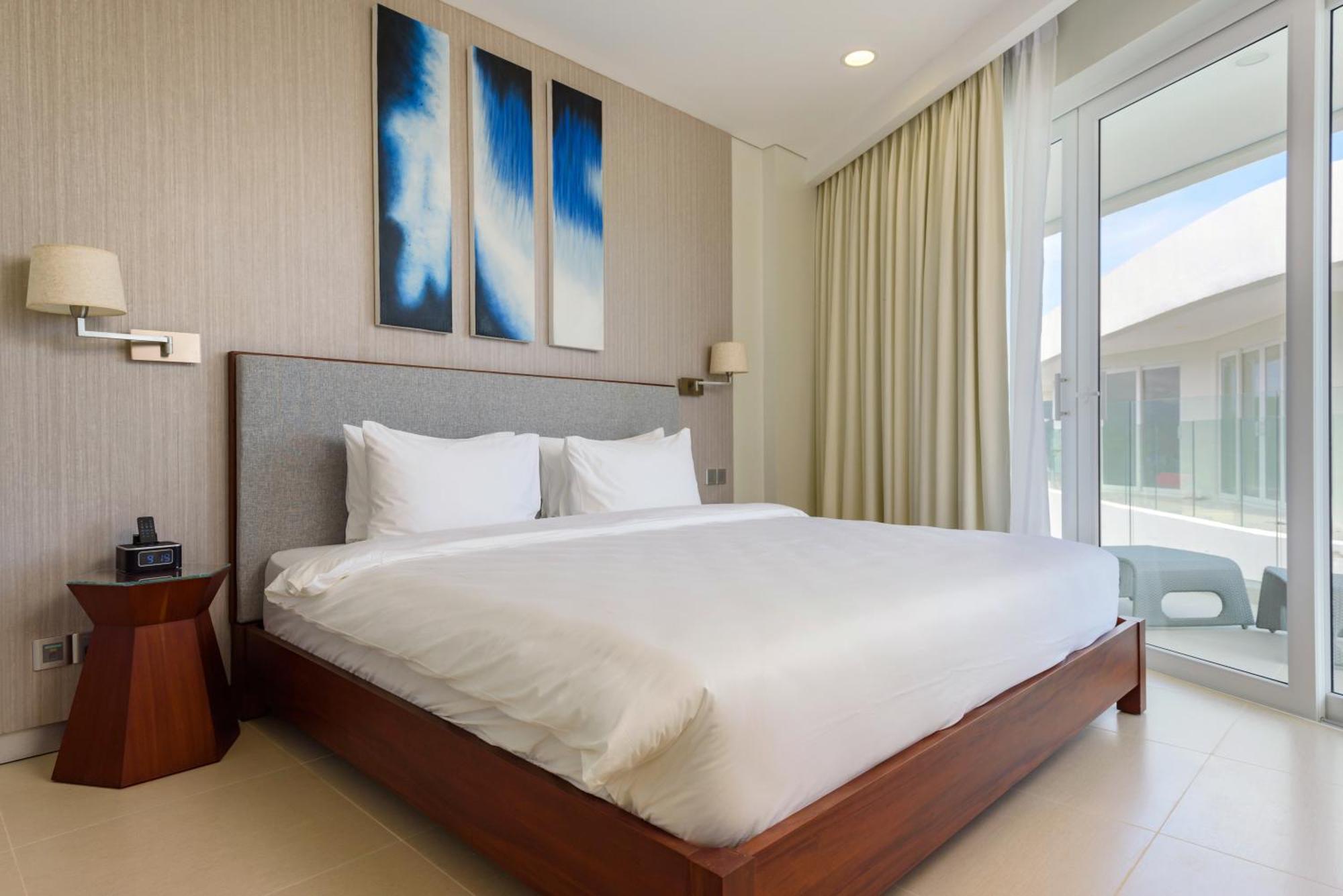 Premier Suite One Bedroom Pool View