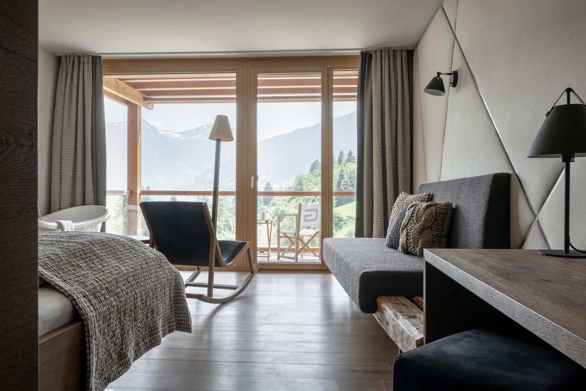 Deluxe Tweepersoonskamer met Balkon