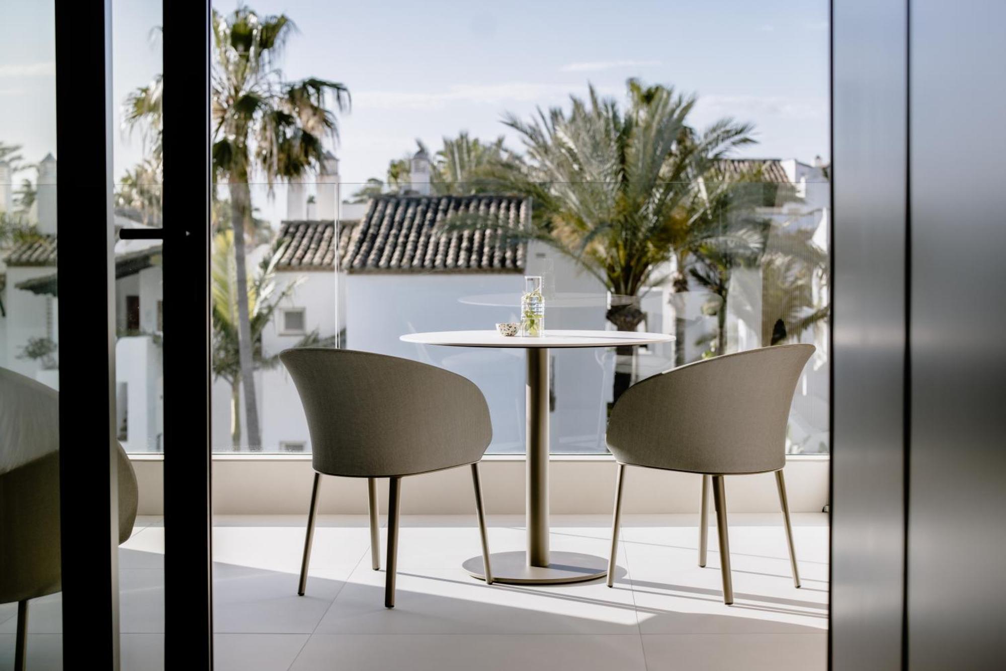 Superior Studio mit Gartenblick