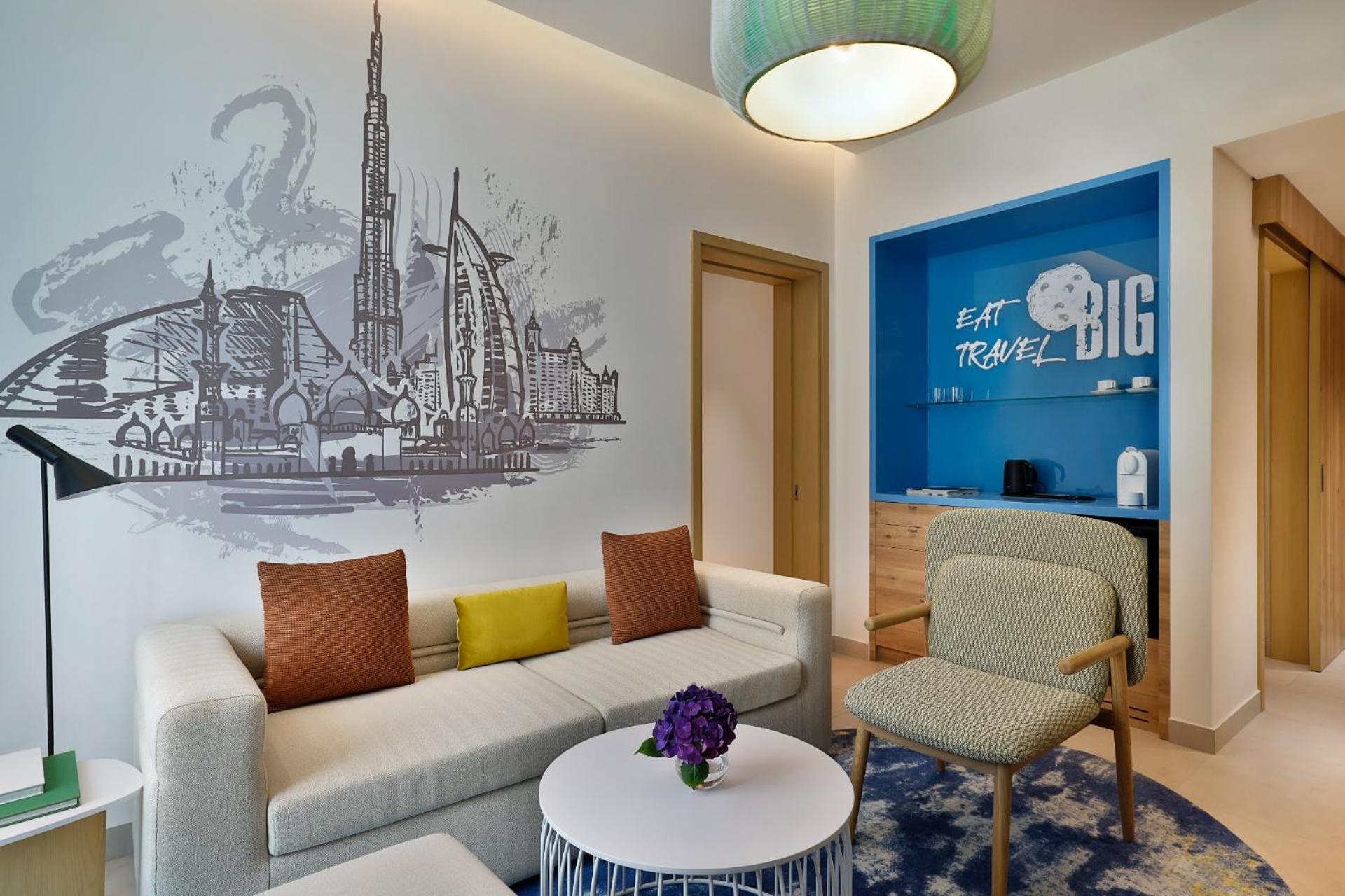 One Bedroom Sea View Suite Balcony Beach & Rooftop Infinity Pool Access,1559259079:JPEG
