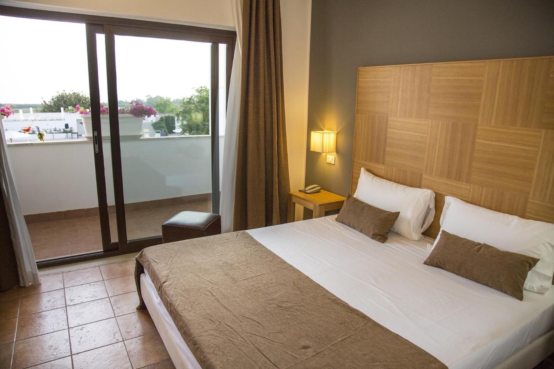 Double Room,1564177591:JPEG