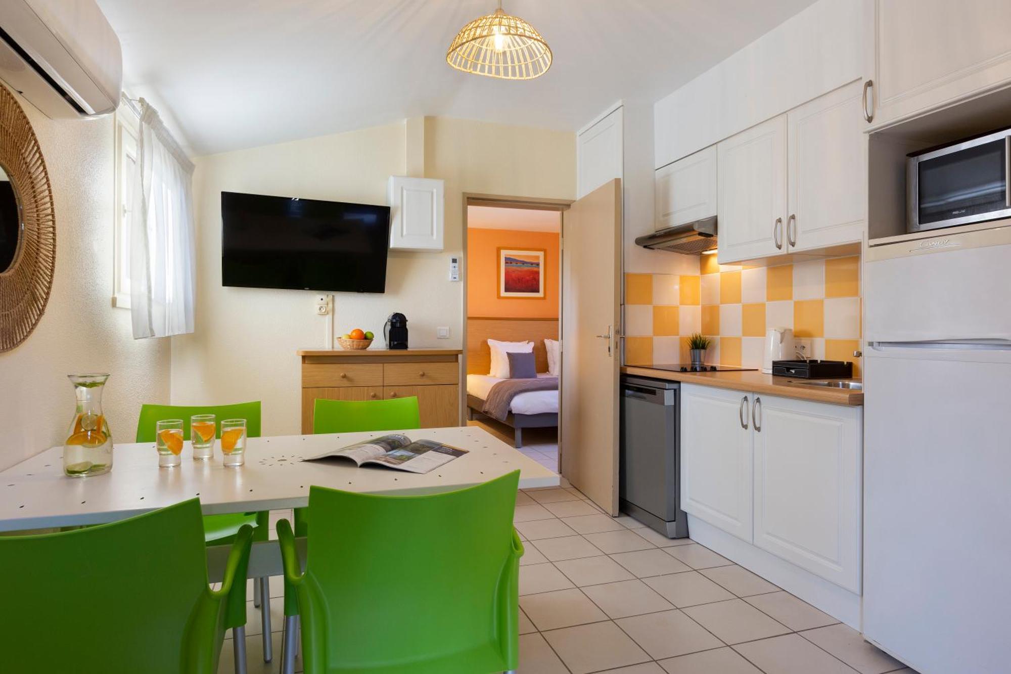 Junior Suite,1575352217:JPEG