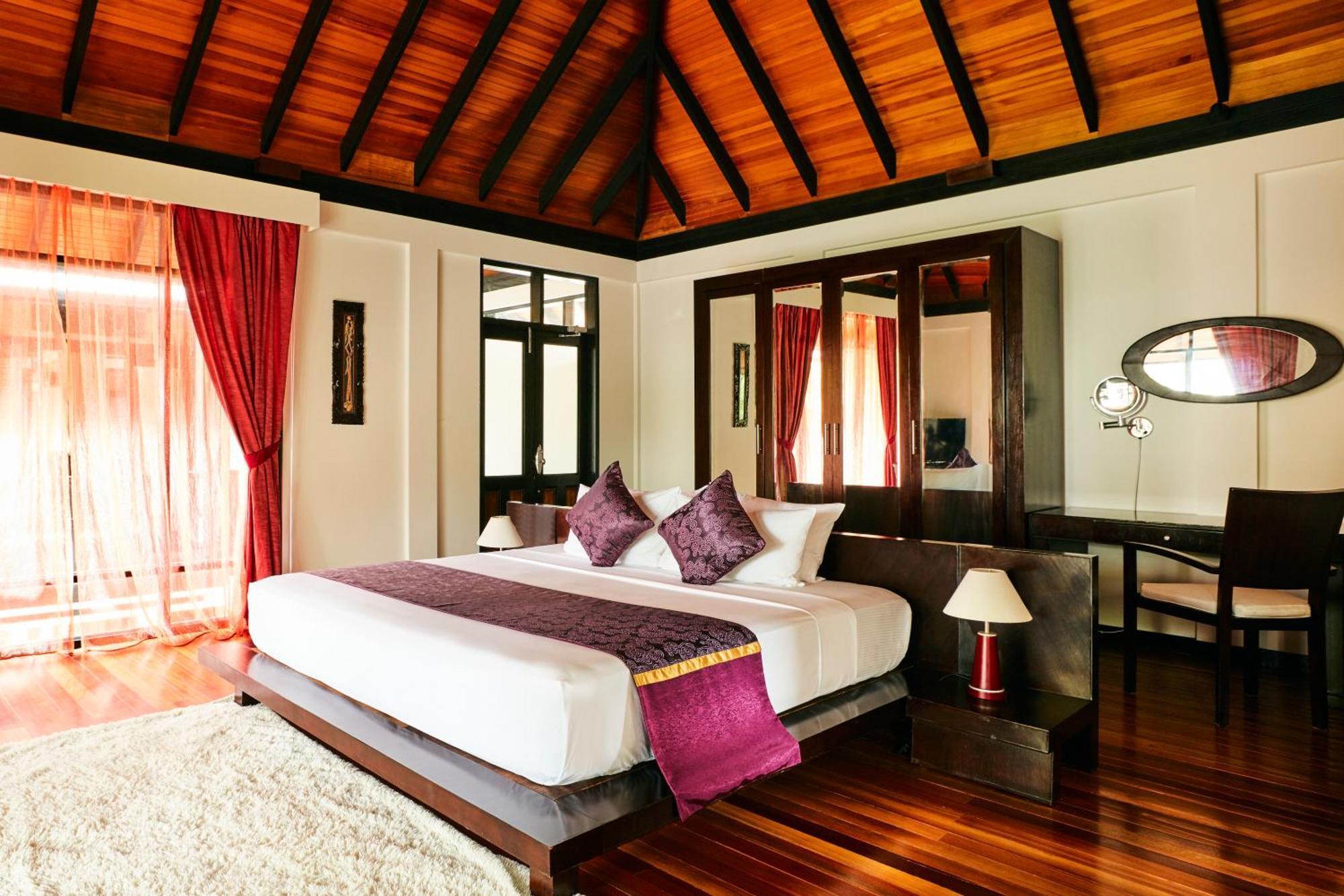 Celebrity Retreat Transfer 2 pax