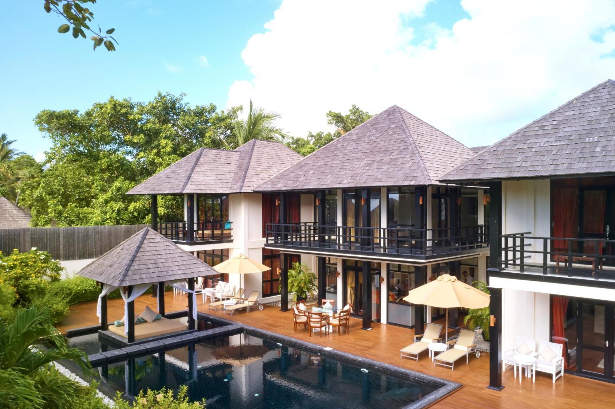 Celebrity Retreat Transfer 2 pax