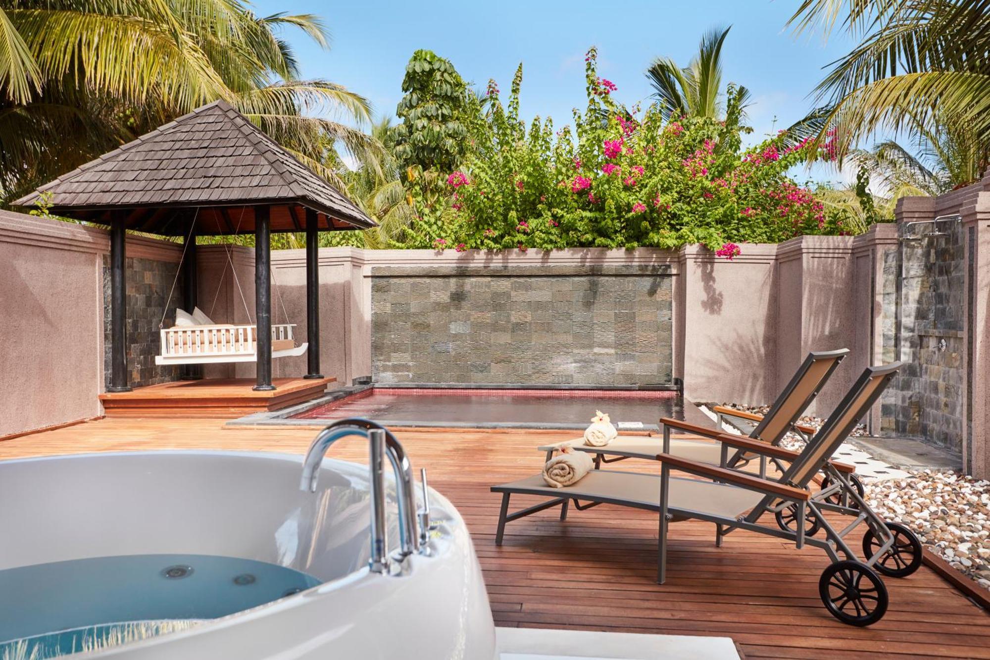 Celebrity Retreat Transfer 2 pax