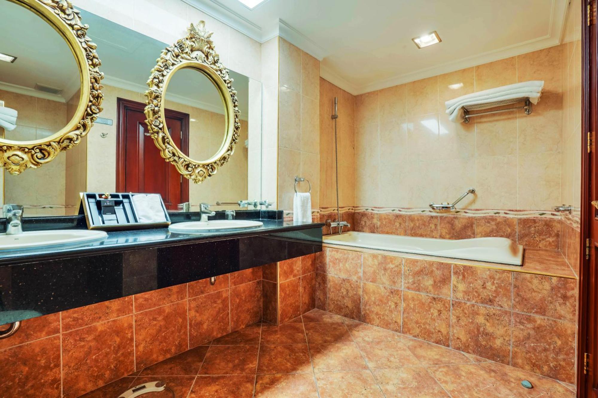 Standard Suite