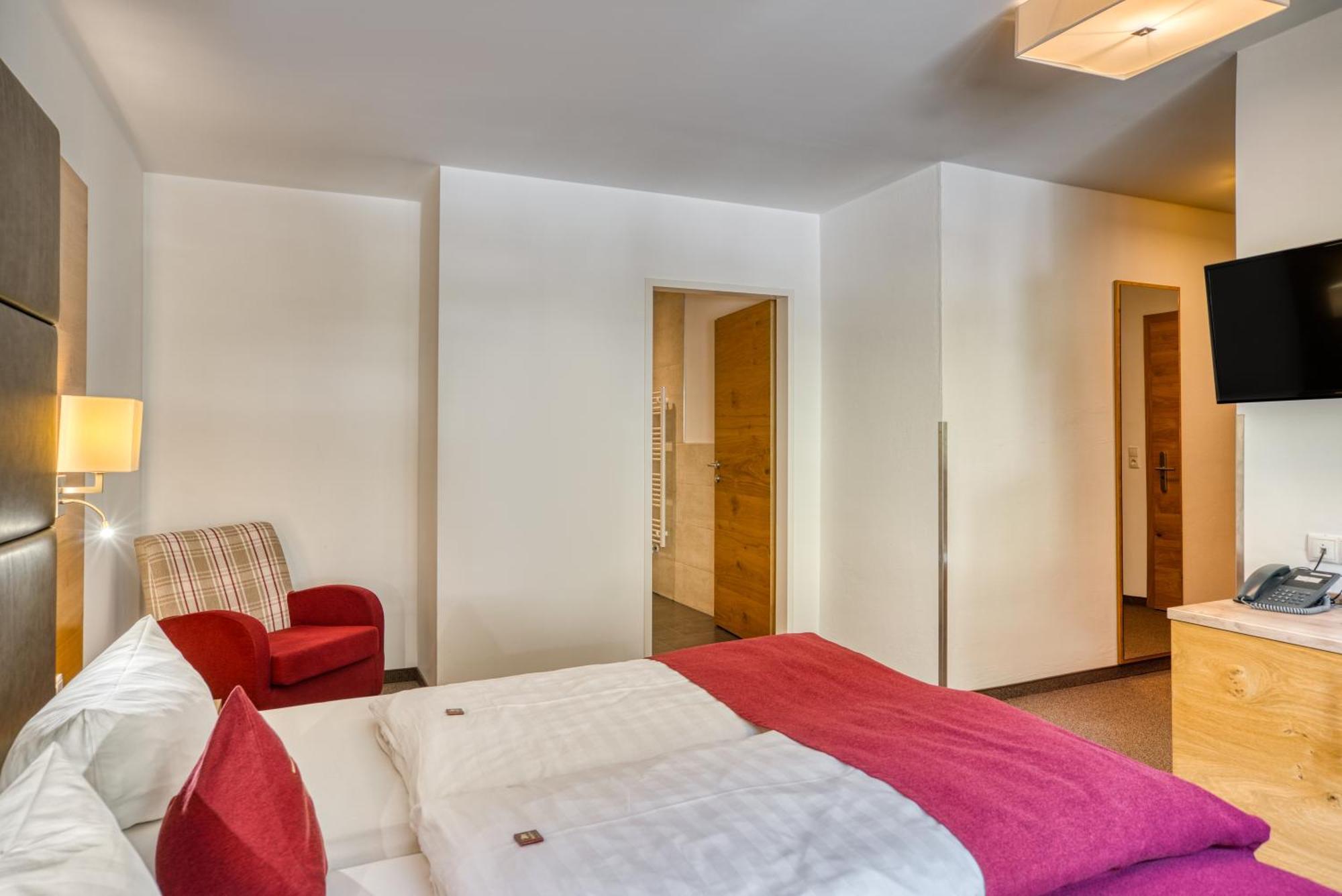 Standard Double Room,1580168409:JPEG