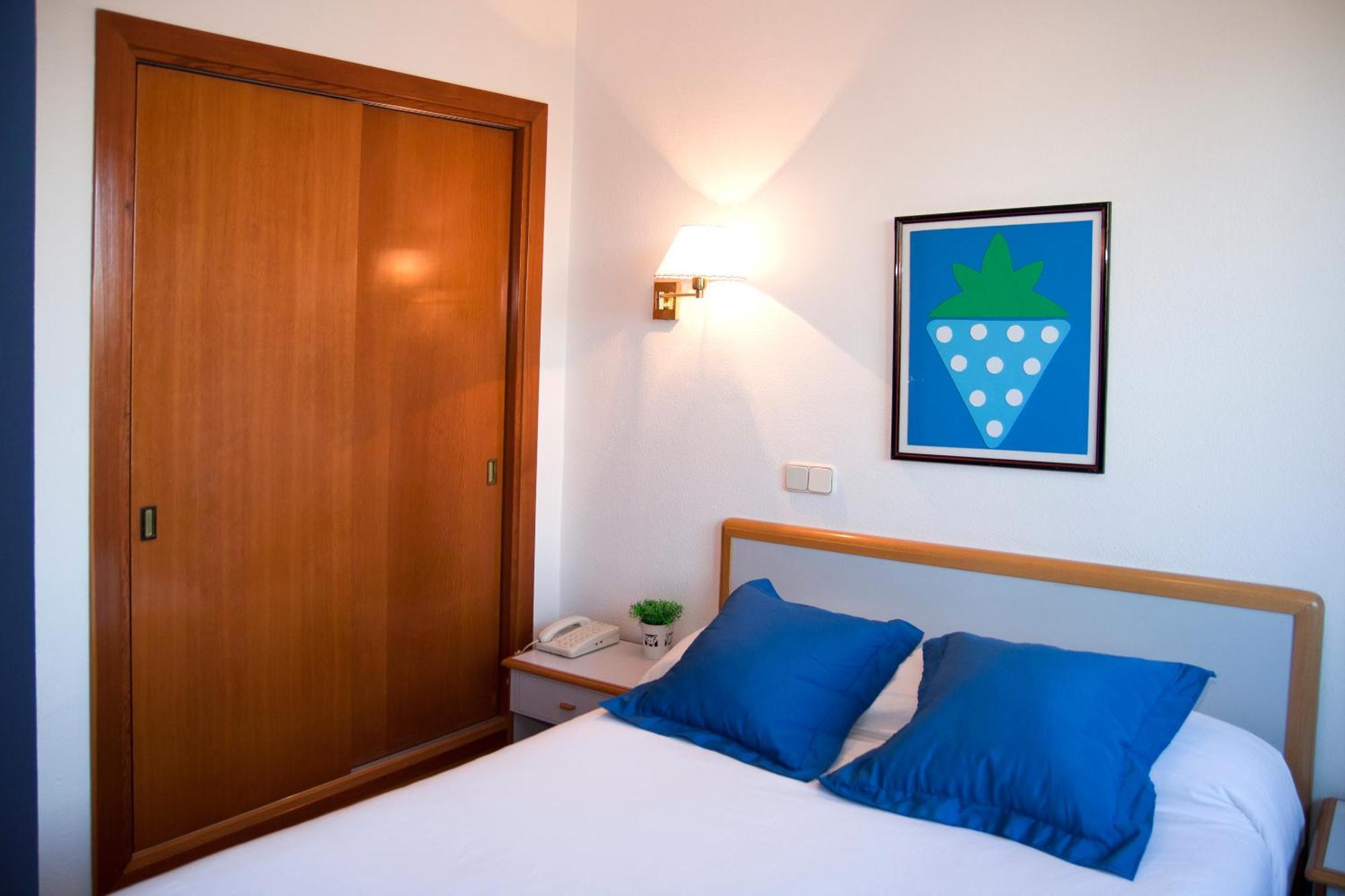 Double or Twin Room,1580178044:JPEG