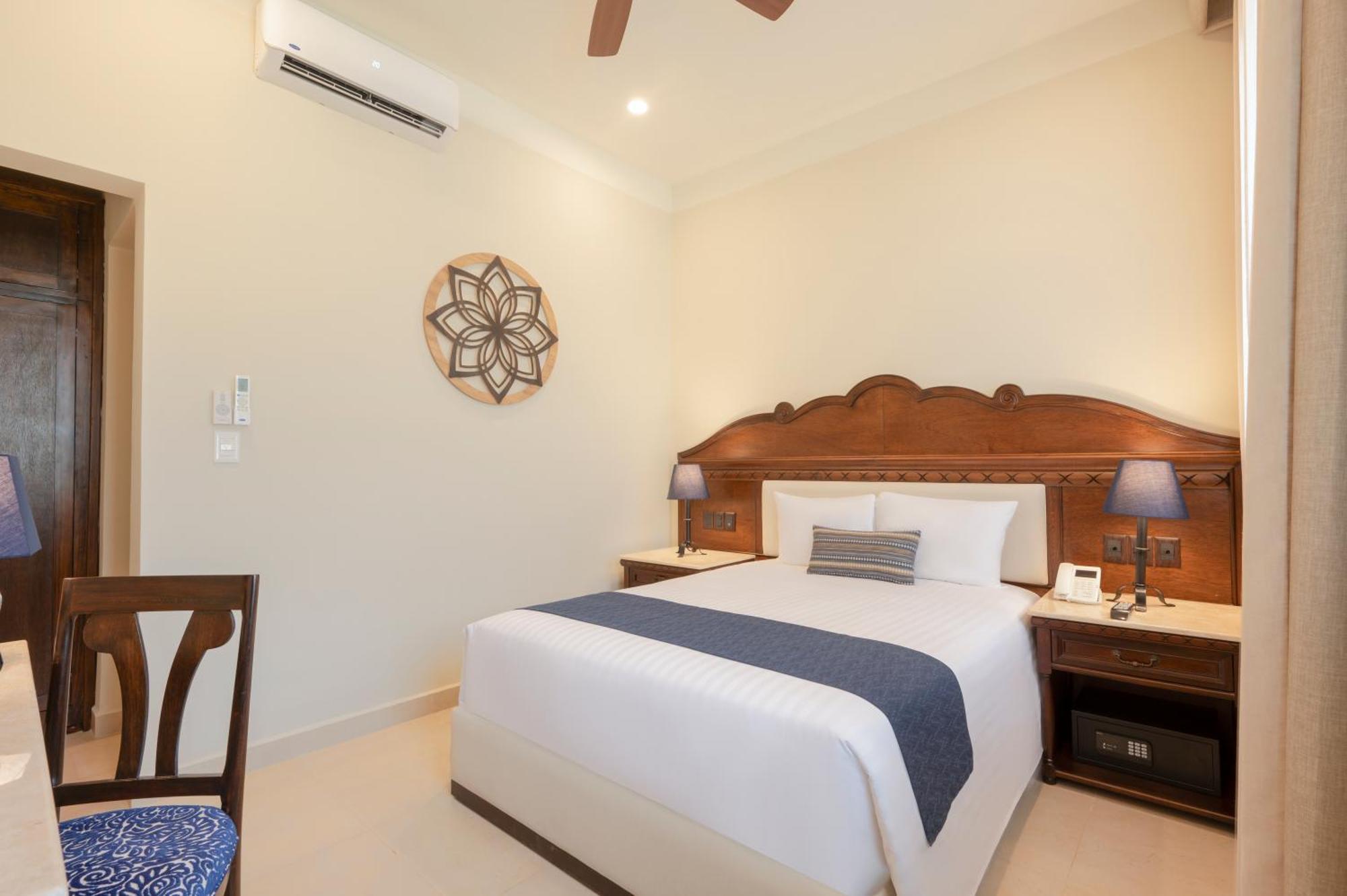 Habitación con cama grande