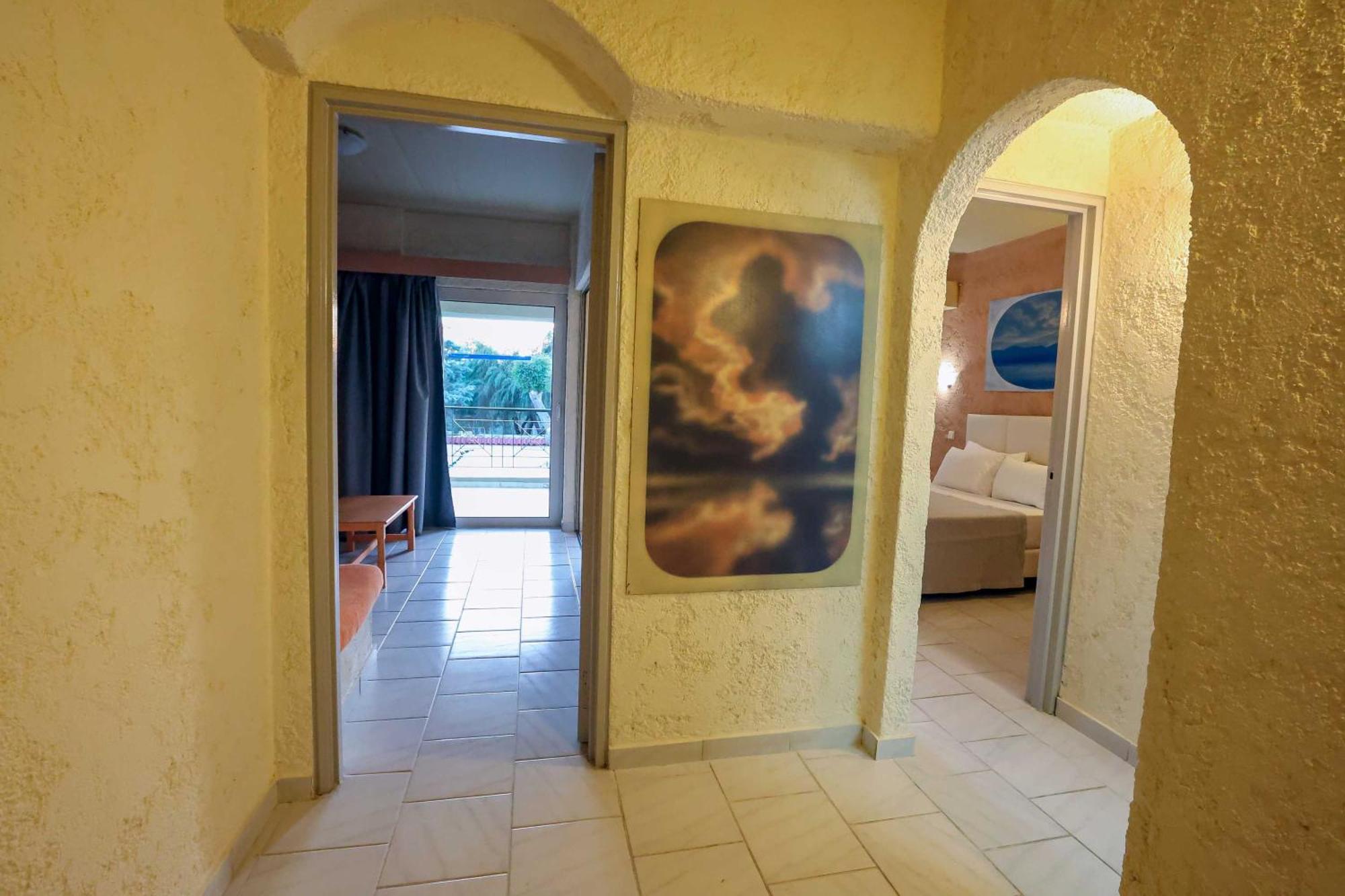 Standard Family Room