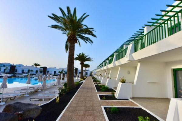Superior Triple Room with pool view
