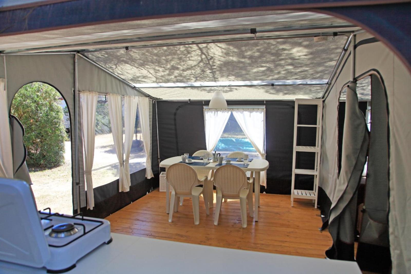 Tent,1585500868:JPEG