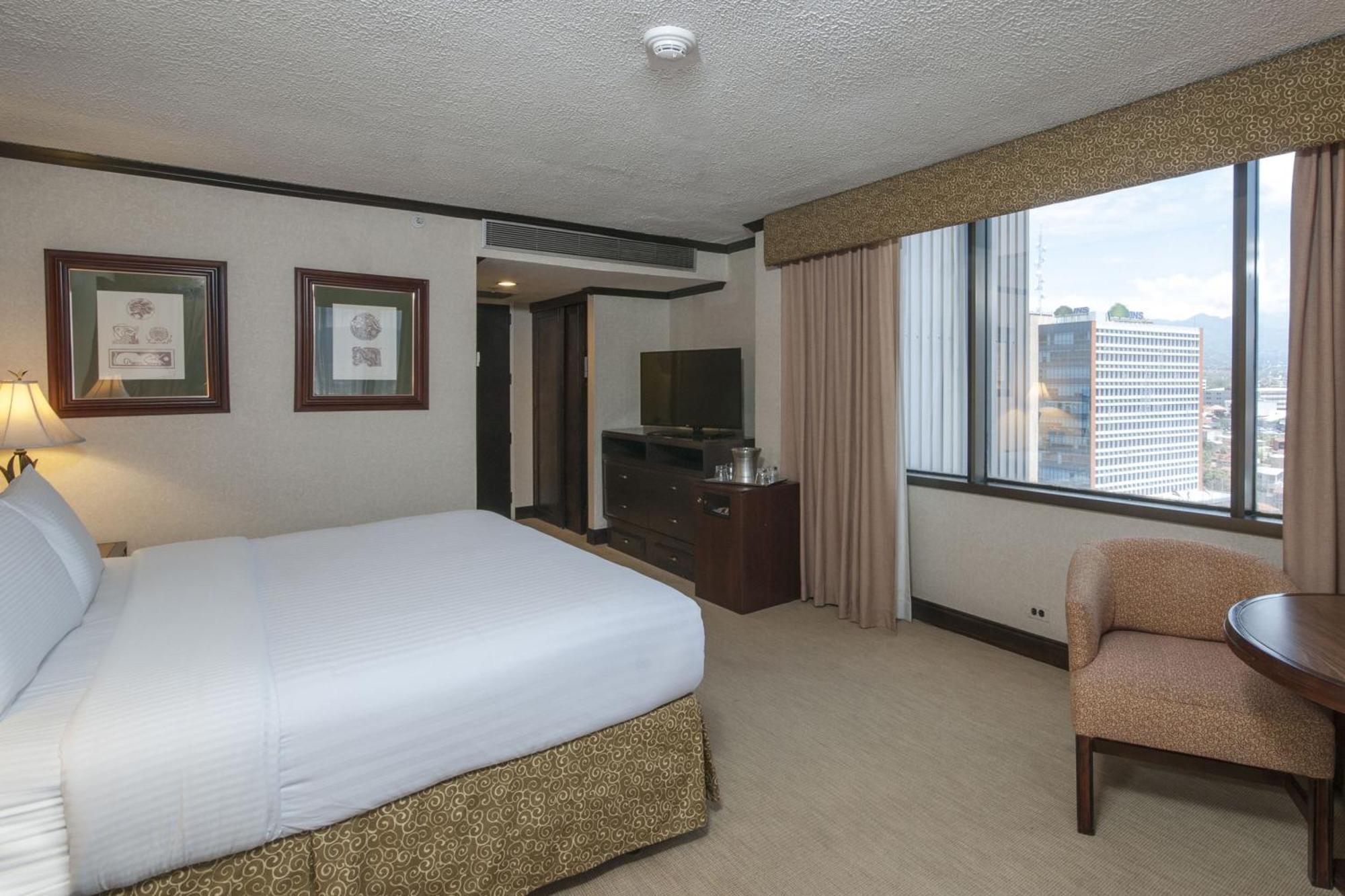 Standard King Room City View