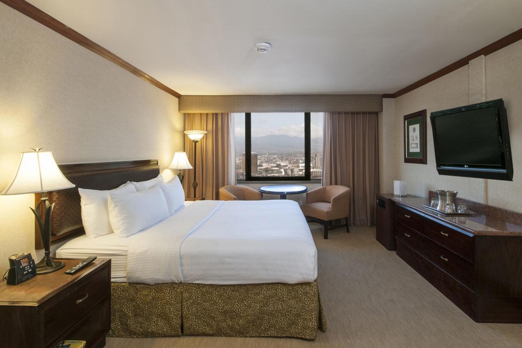 Executive King Room City View