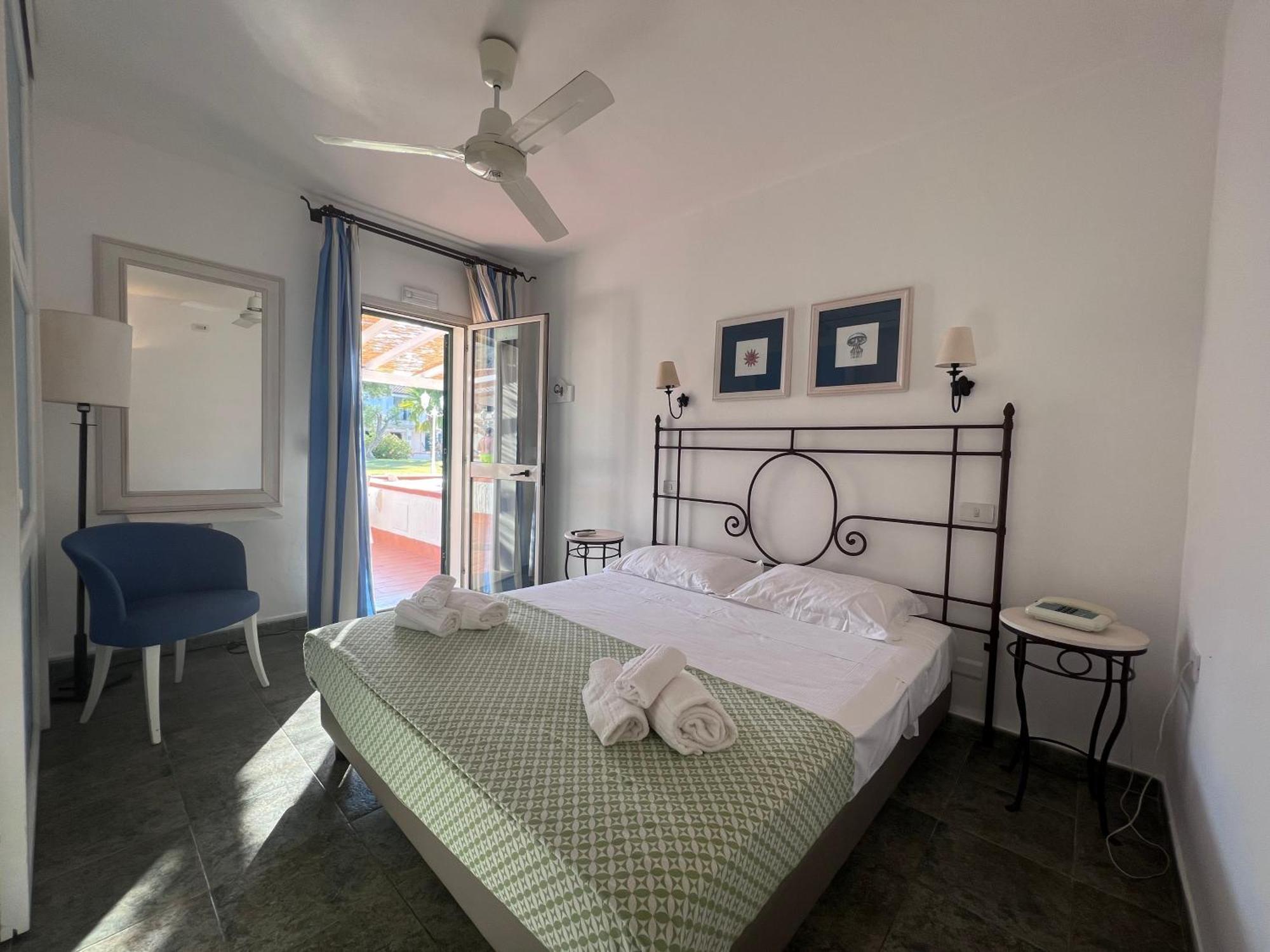 Standard Double Room,1356872236:JPEG