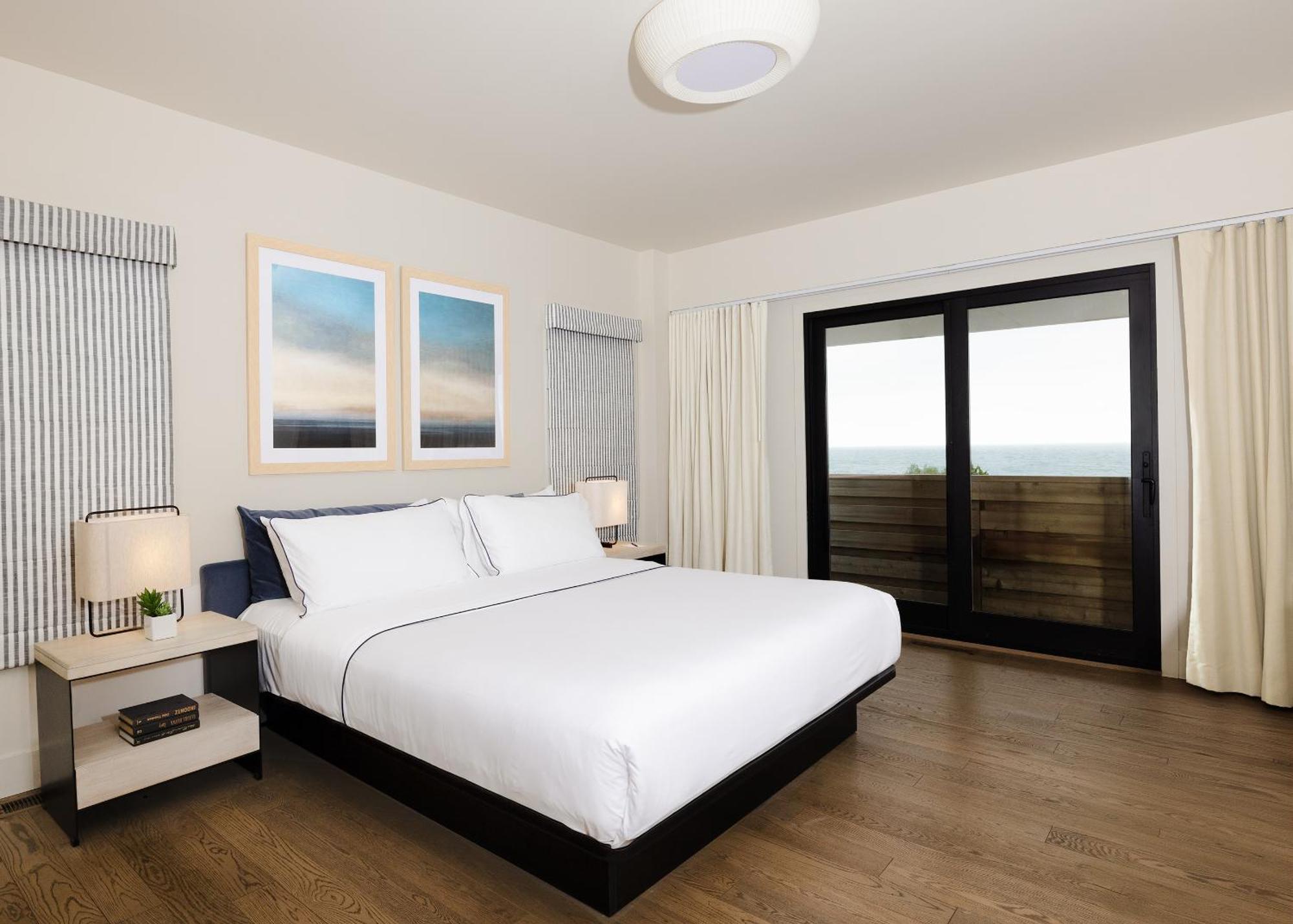 Suite mit 2 Schlafzimmern und seitlichem Meerblick