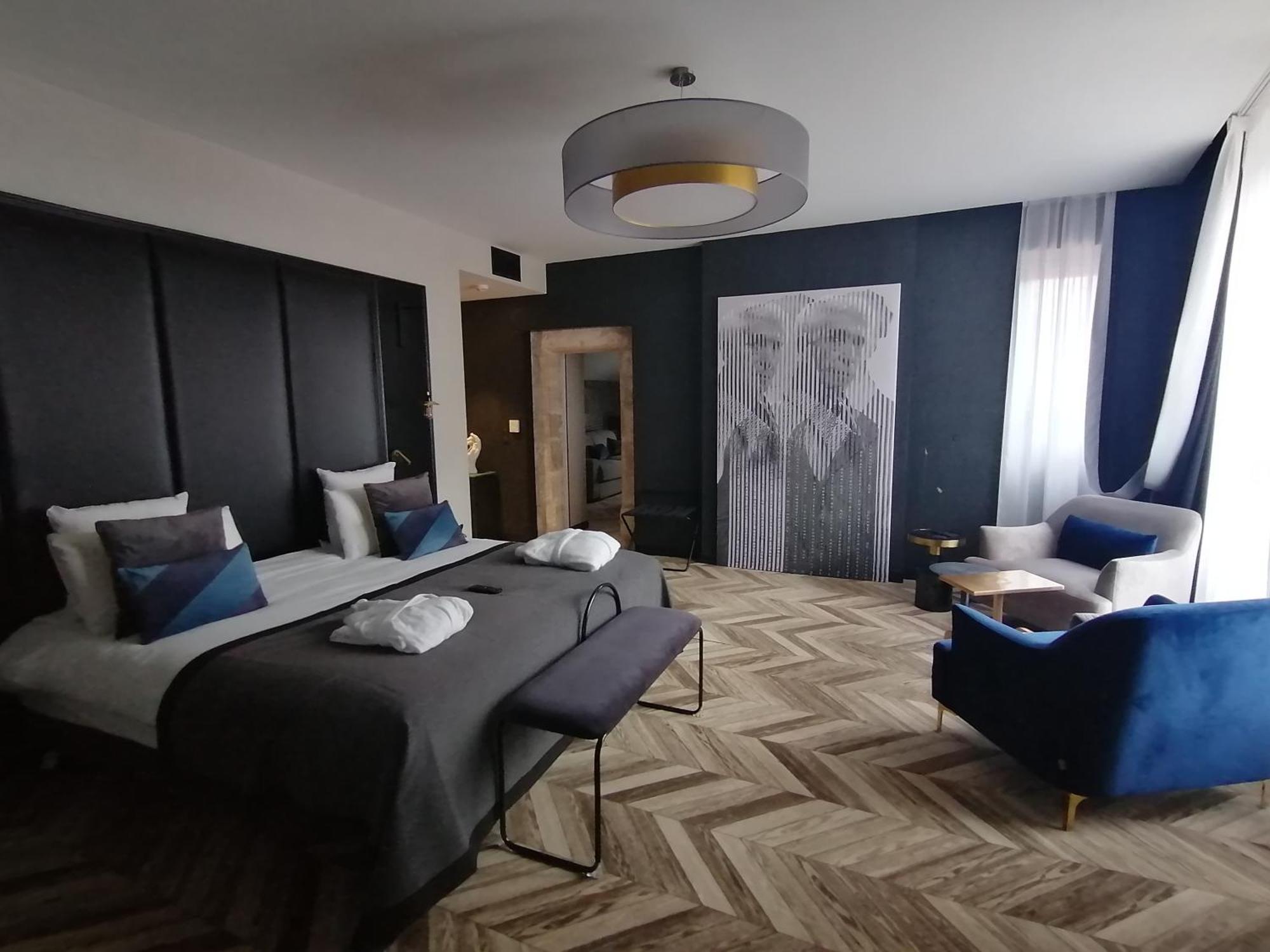 Suite Deluxe avec 1 Lit Double et un Canapé