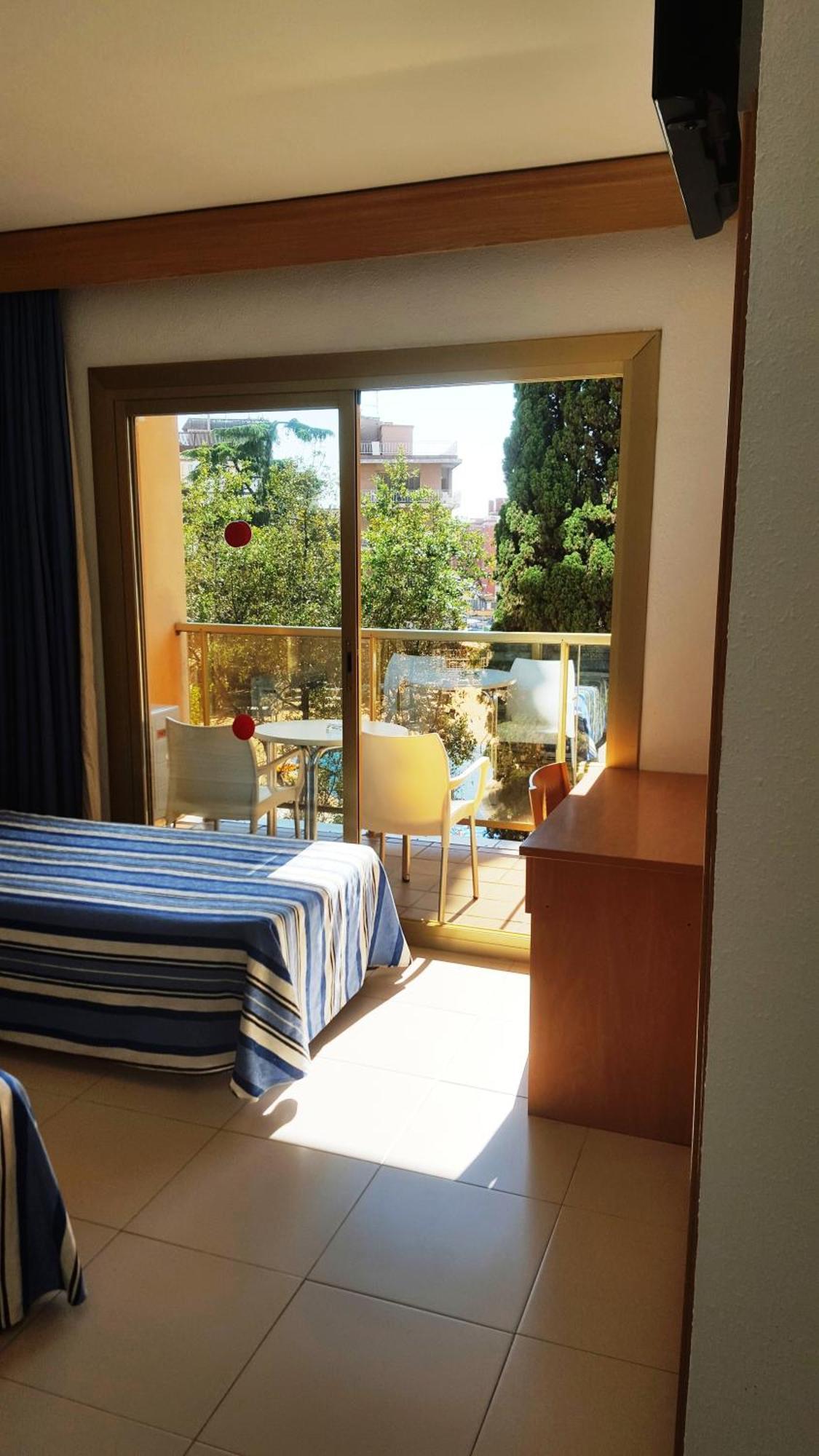 Double Room,1588062941:JPEG