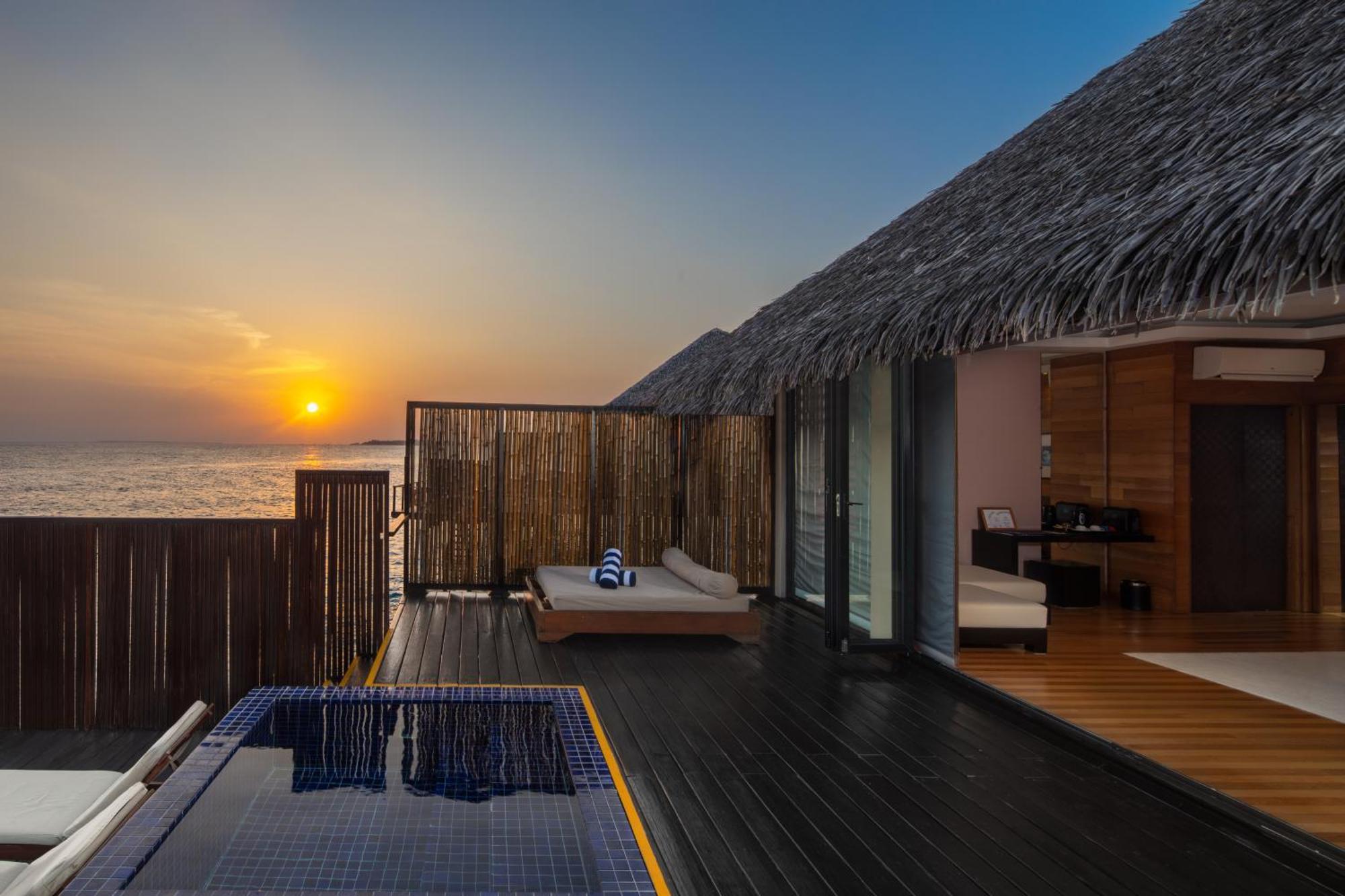 Honeymoon Villa Private Pool & Jacuzzi