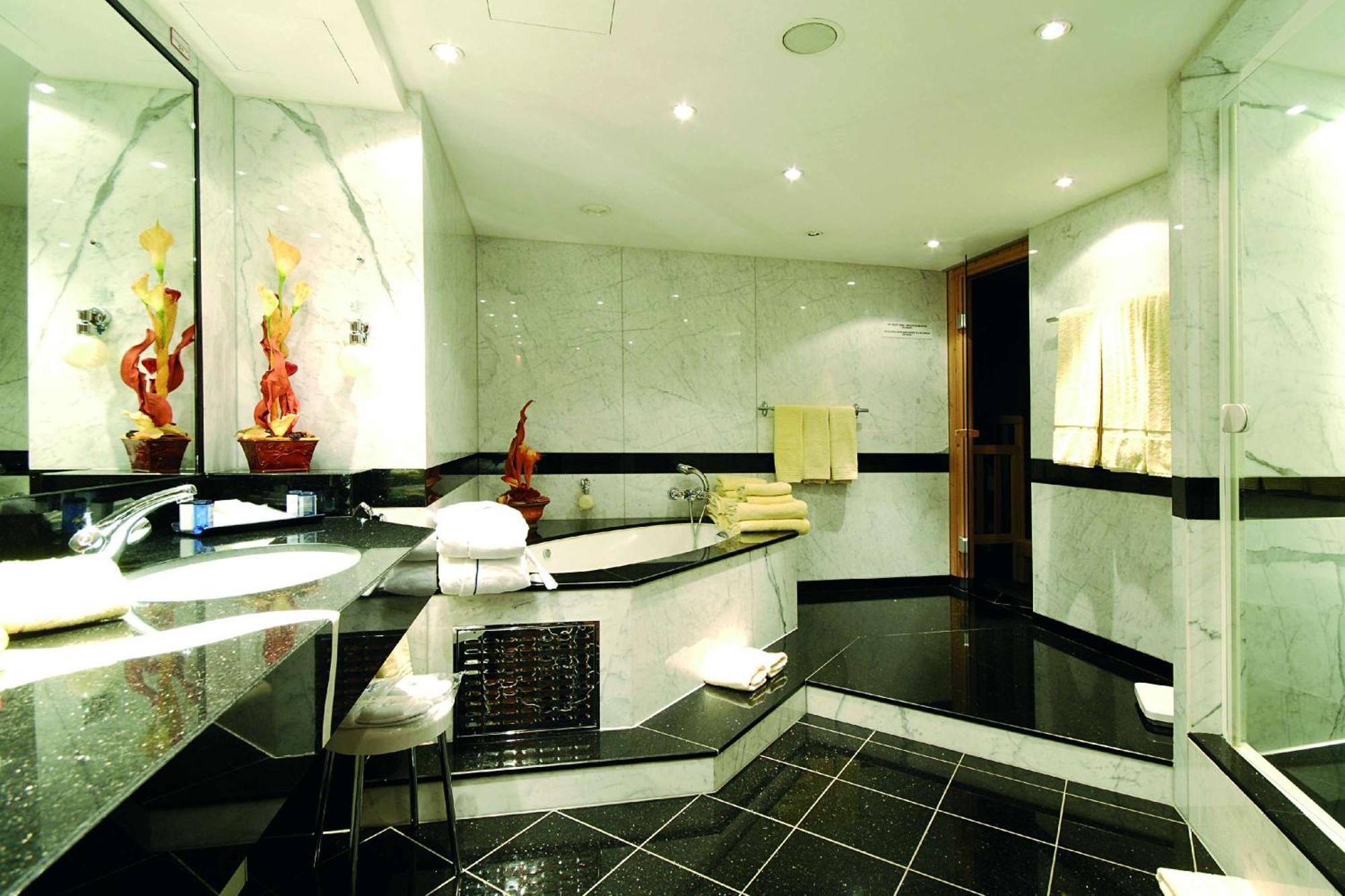 Presidential Suite