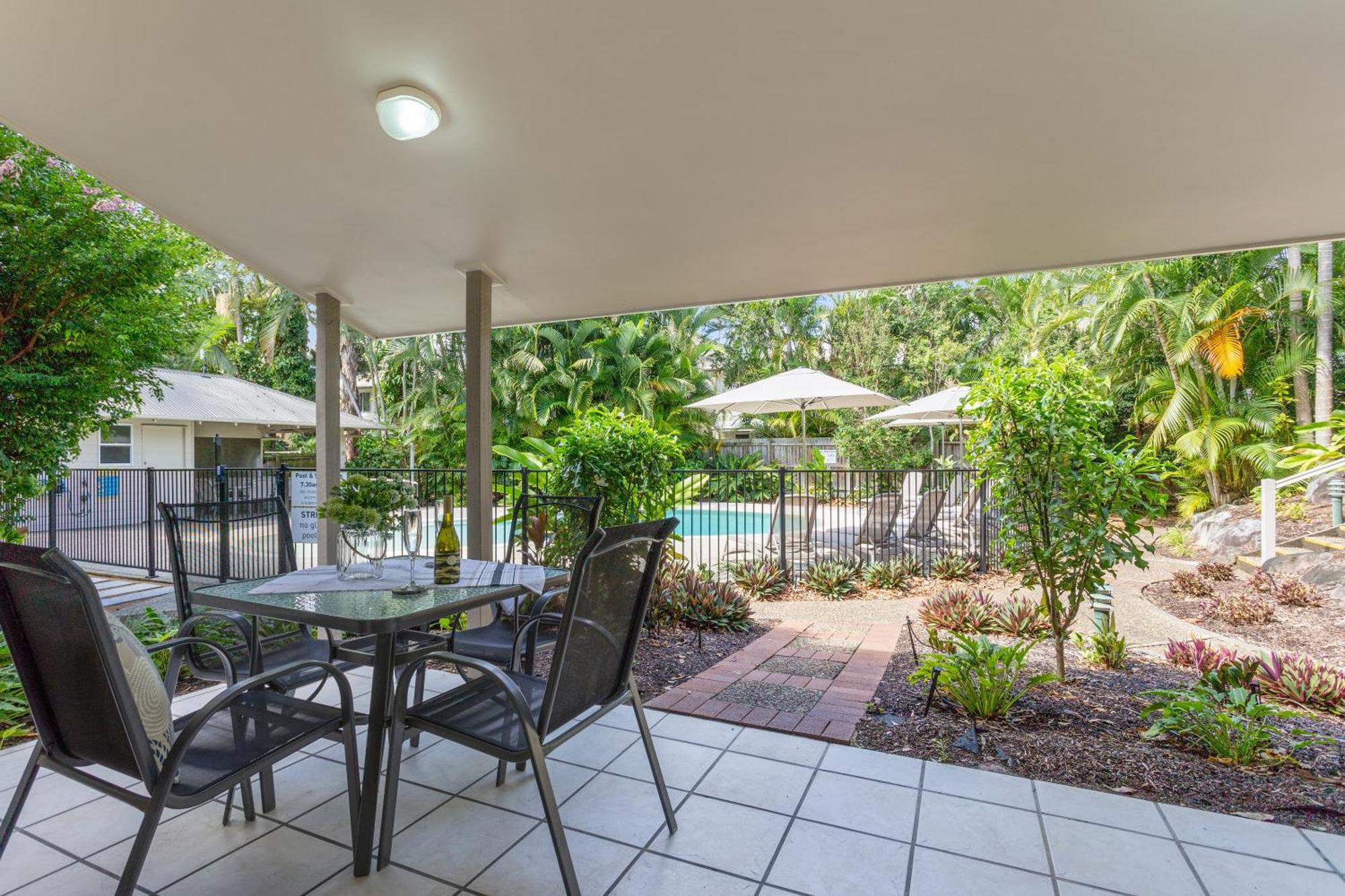 Deluxe Two-Bedroom Apartment Ground Floor Pool View