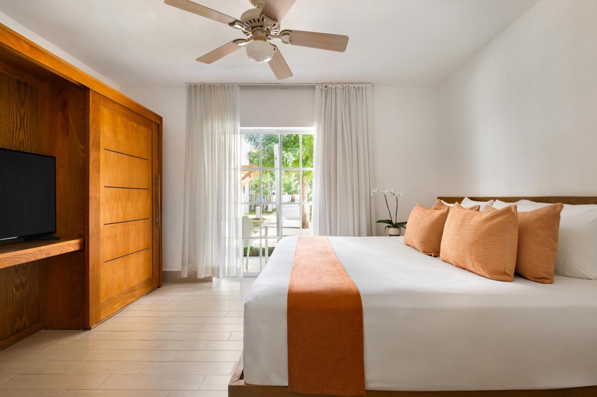 Sun Club 3 bedroom Family Suite Tropical View,1591660546:JPEG