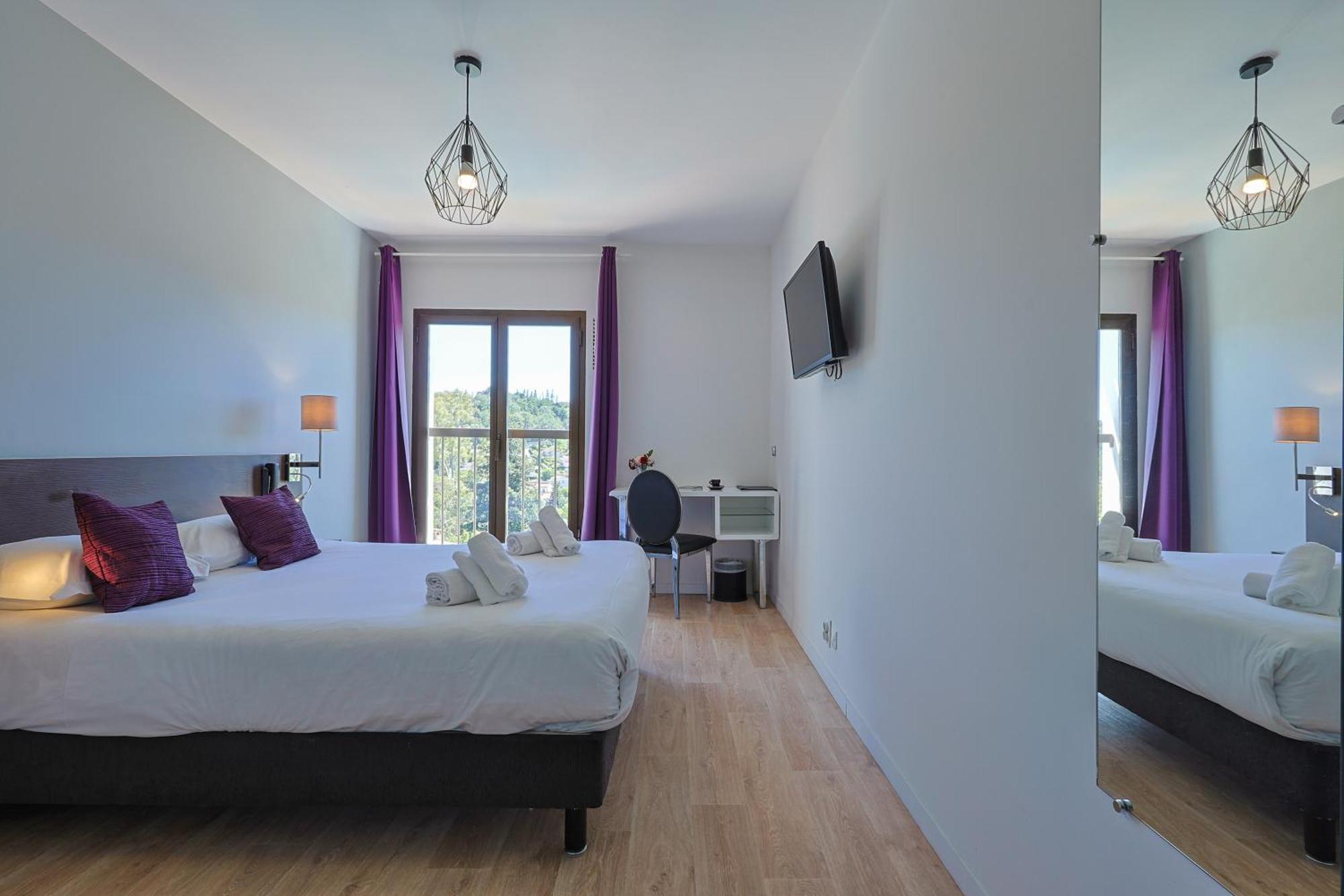 Superior Double Room Pool View