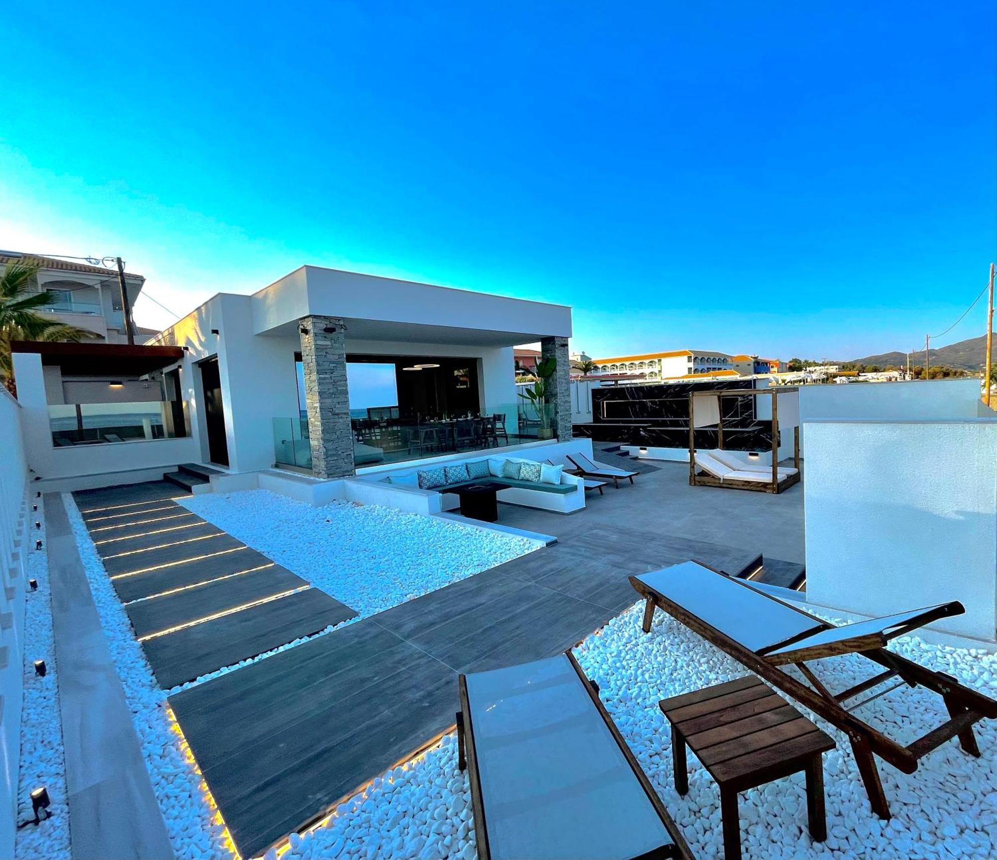 Villa Beach Front