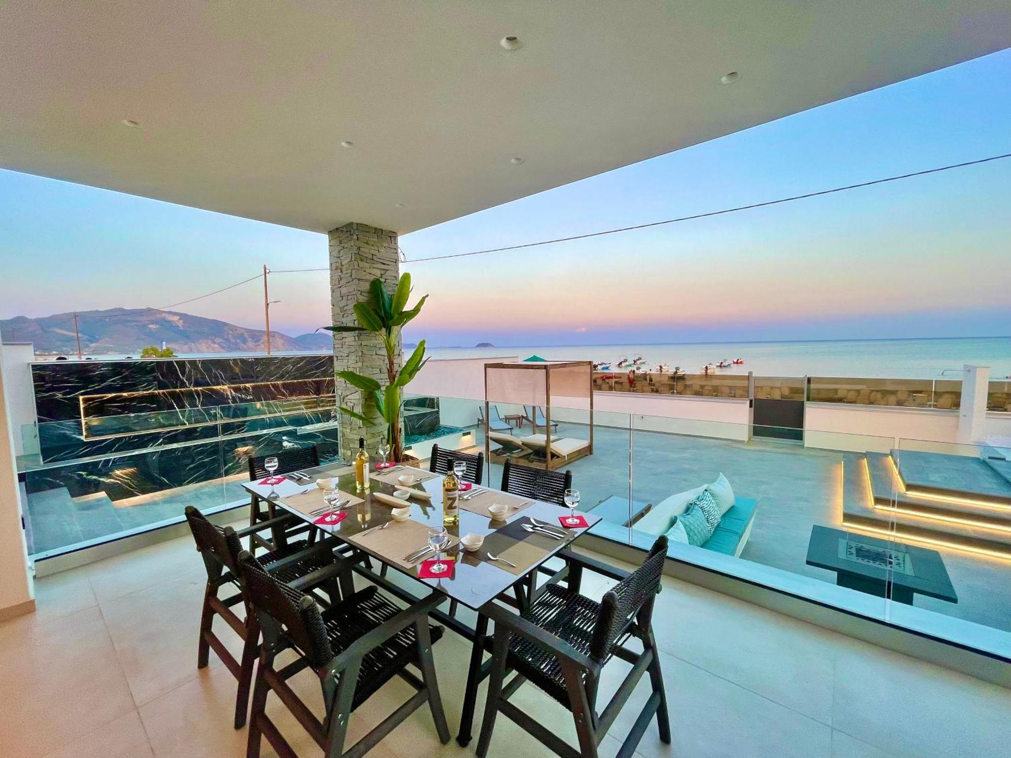 Villa Beach Front