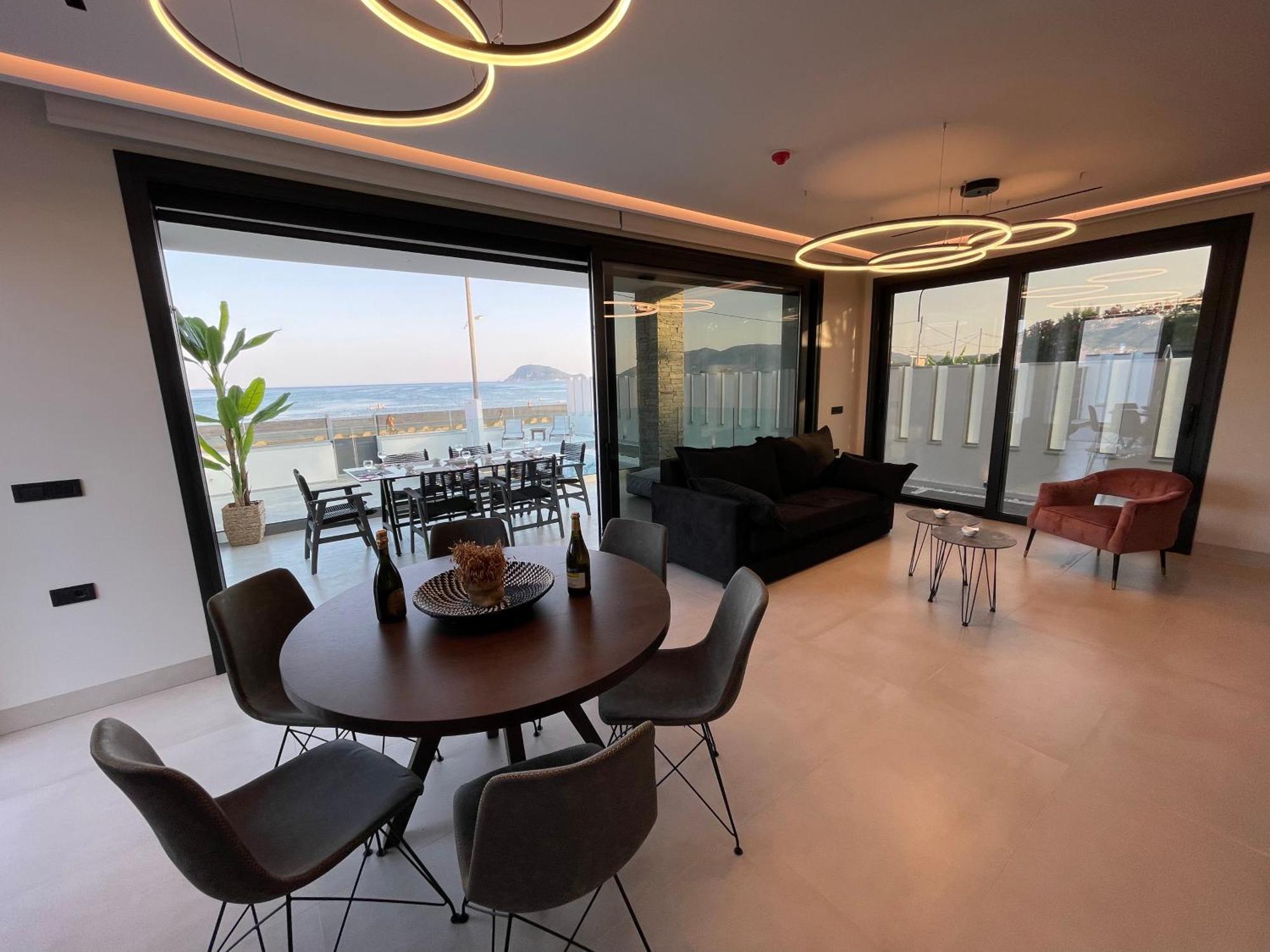 Villa Beach Front