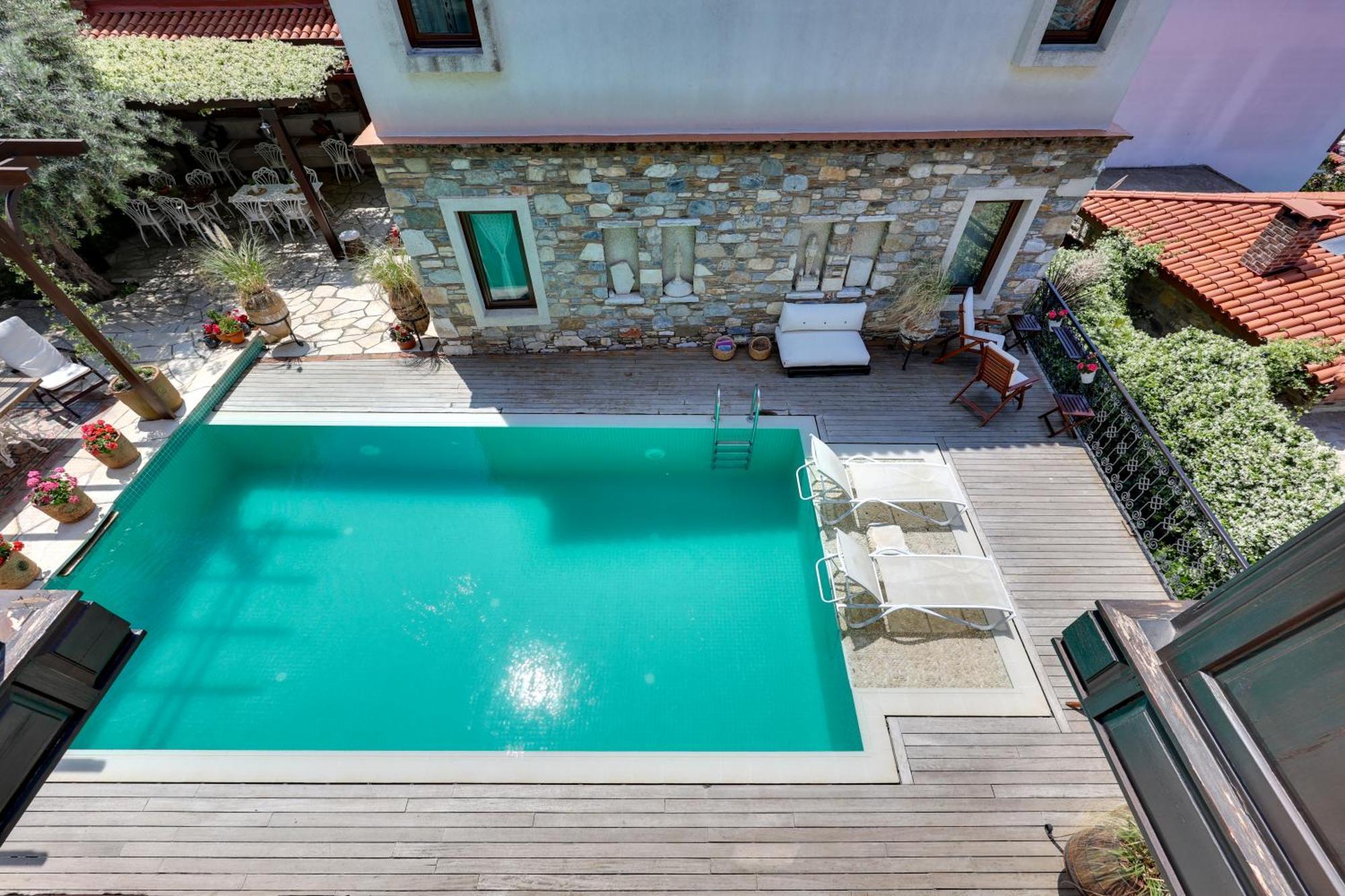 Superior Double or Twin Room with Pool View