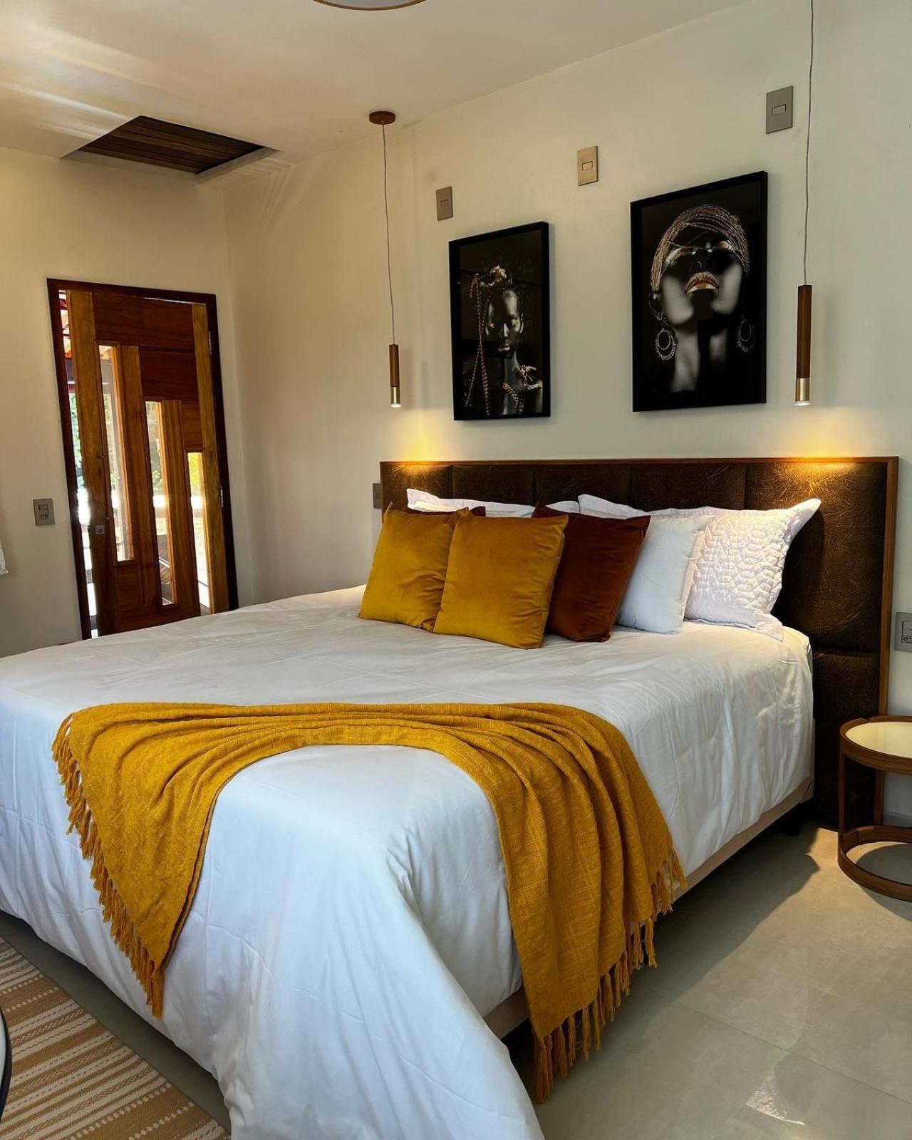 Quarto Duplo com Banheira de Hidromassagem