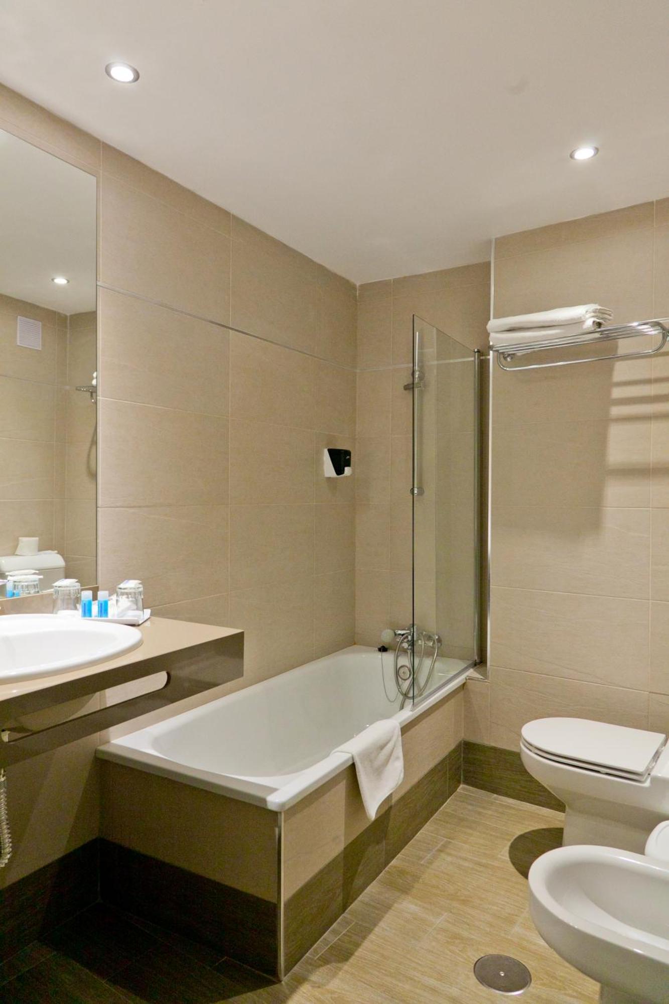 Double or Twin Room,188863244:JPEG