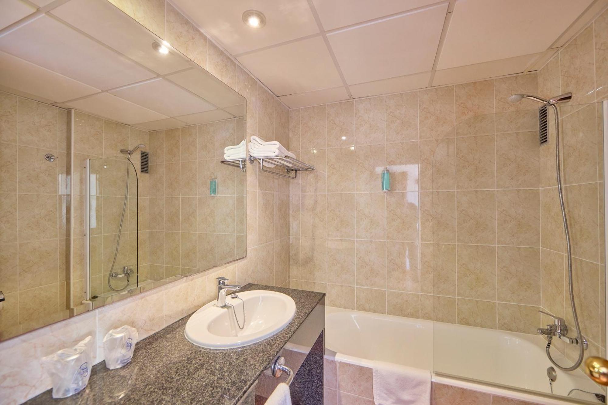 Double Room Single Occupancy