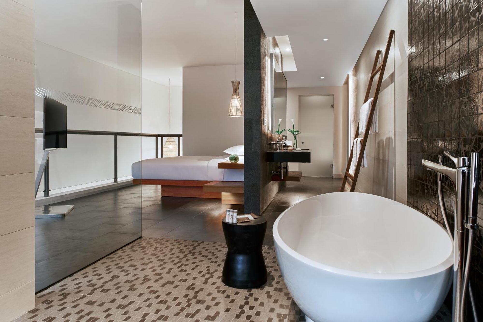 Family Loft Suite, 1 Bedroom Suite, In Loft: 1 King, Balcony with Free Scheduled Shuttle to Hotel’s Beach Facility
