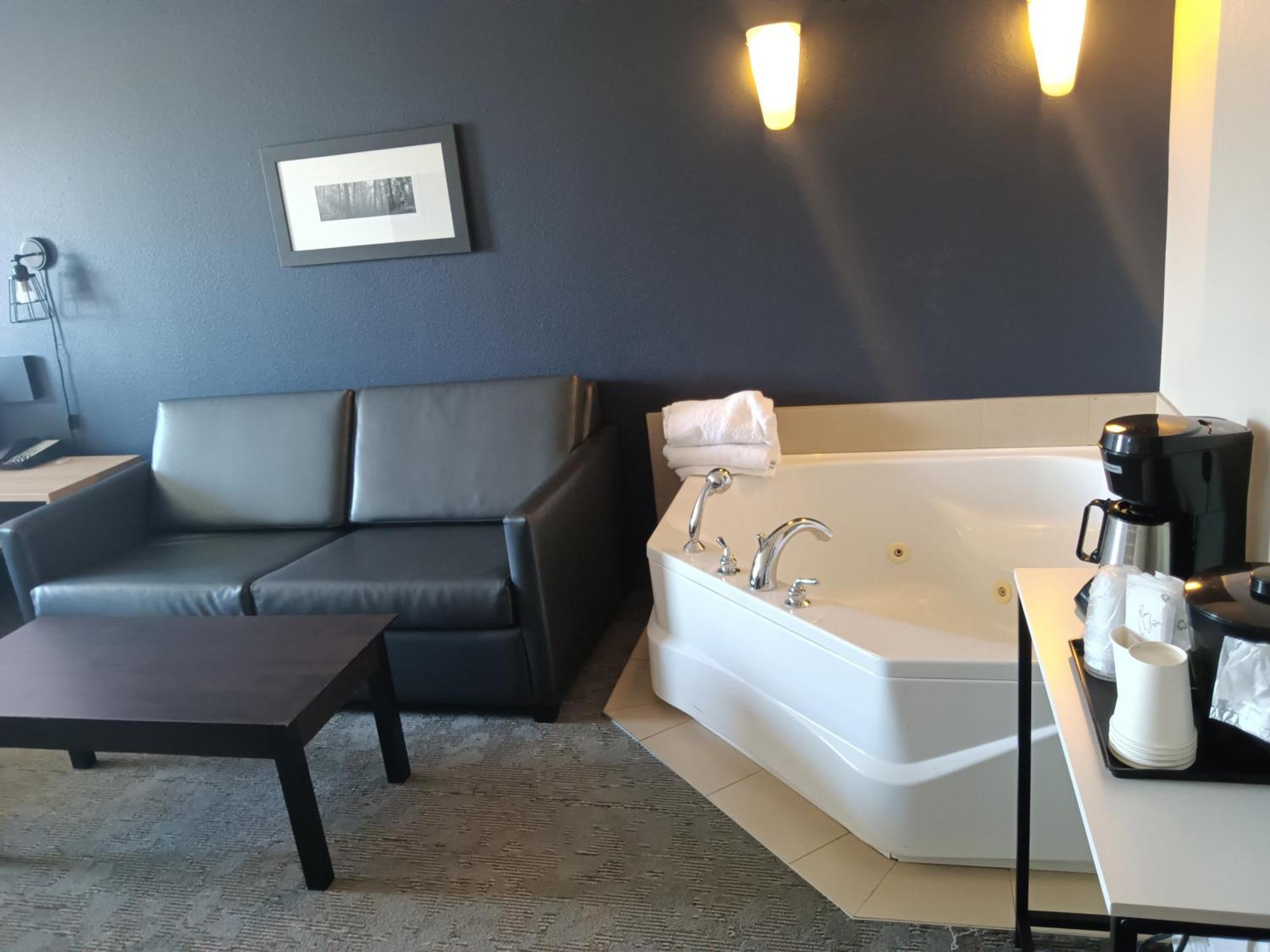 Suite Lit King-Size – Non-Fumeurs